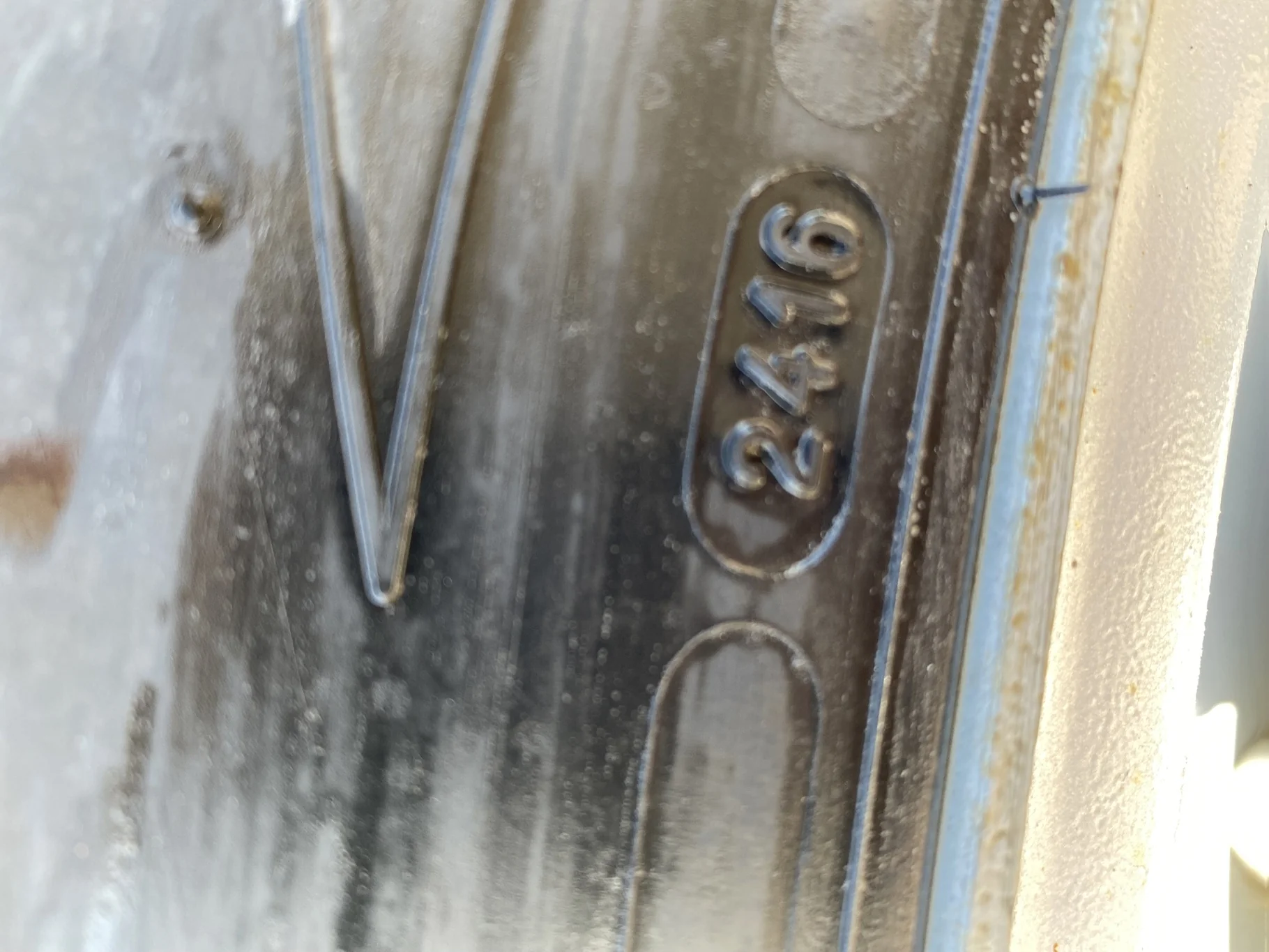 Take Off 320/85R34 (12.4R34) Michelin AgriBib 2 R-1W 133A8/133B TL on a 10 X 34 CIH Silver 12 Bolt S image 4