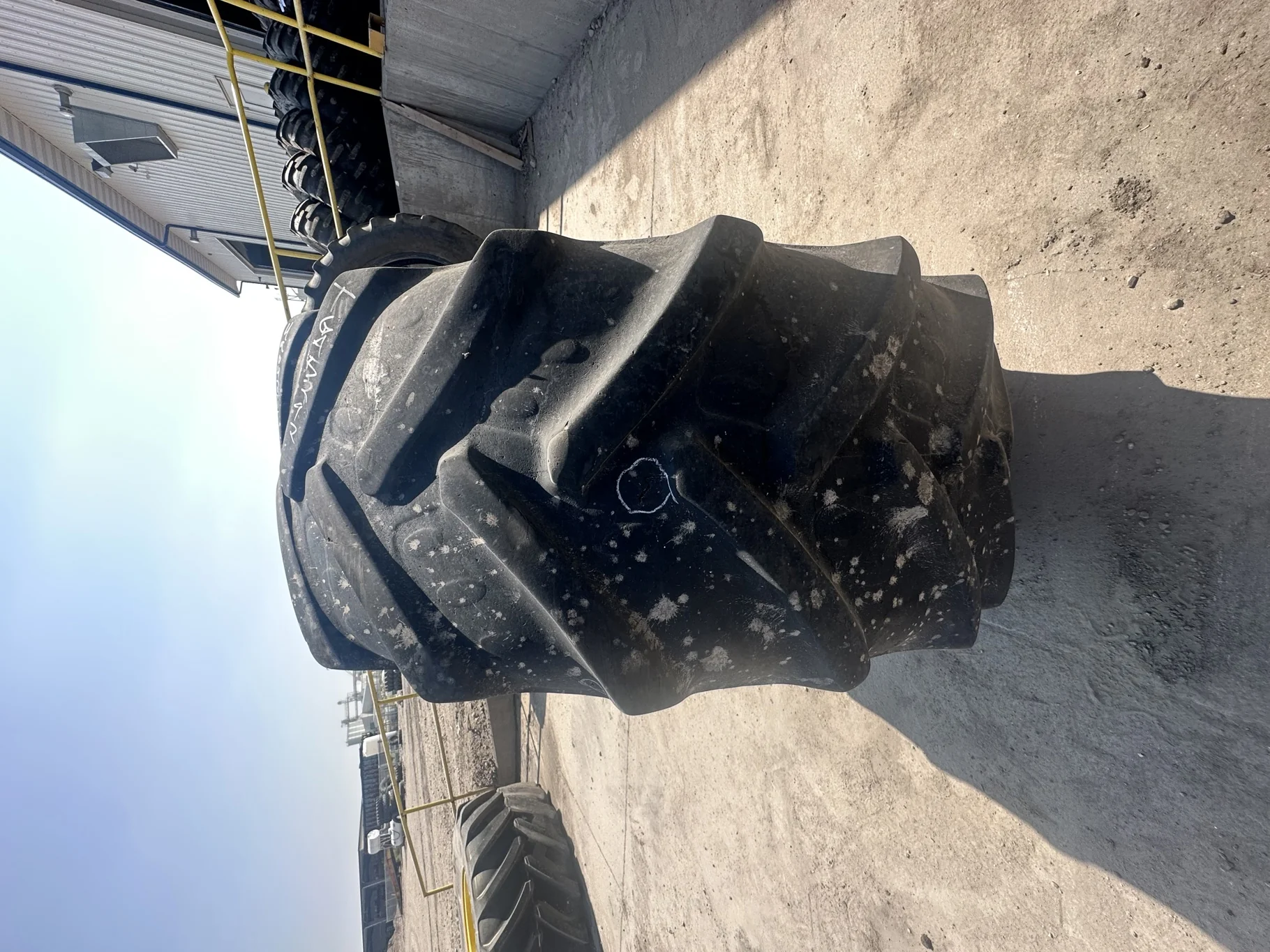 Used 35% 600/70R30 BKT Agrimax RT765 on 20 x 30 John Deere Yellow Large 12 Bolt Rim (Stubble, Uneven image 4