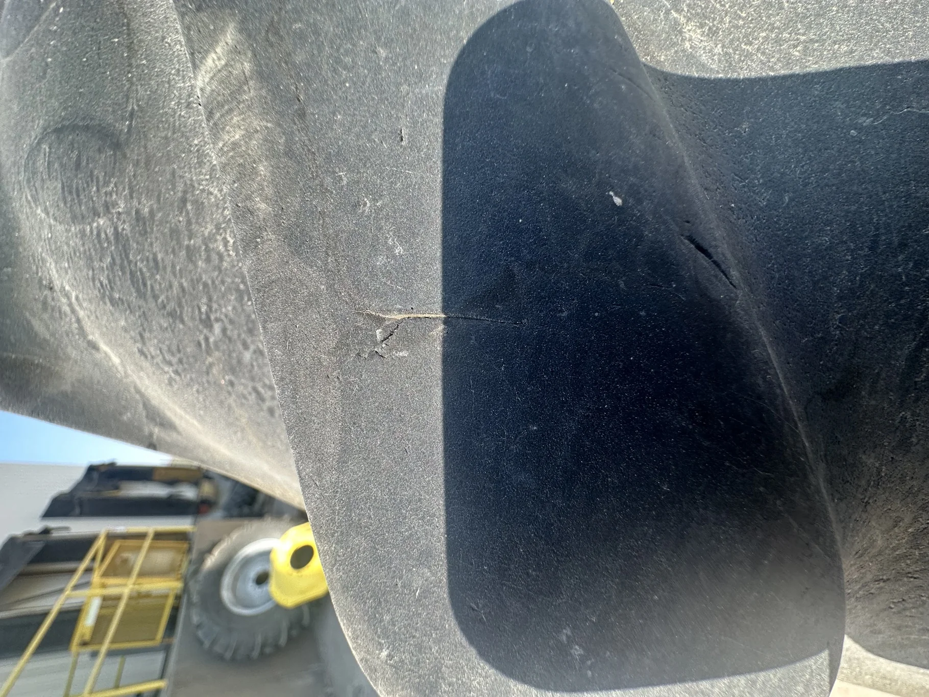 Used 35% 600/70R30 BKT Agrimax RT765 on 20 x 30 John Deere Yellow Large 12 Bolt Rim (Stubble, Uneven image 9