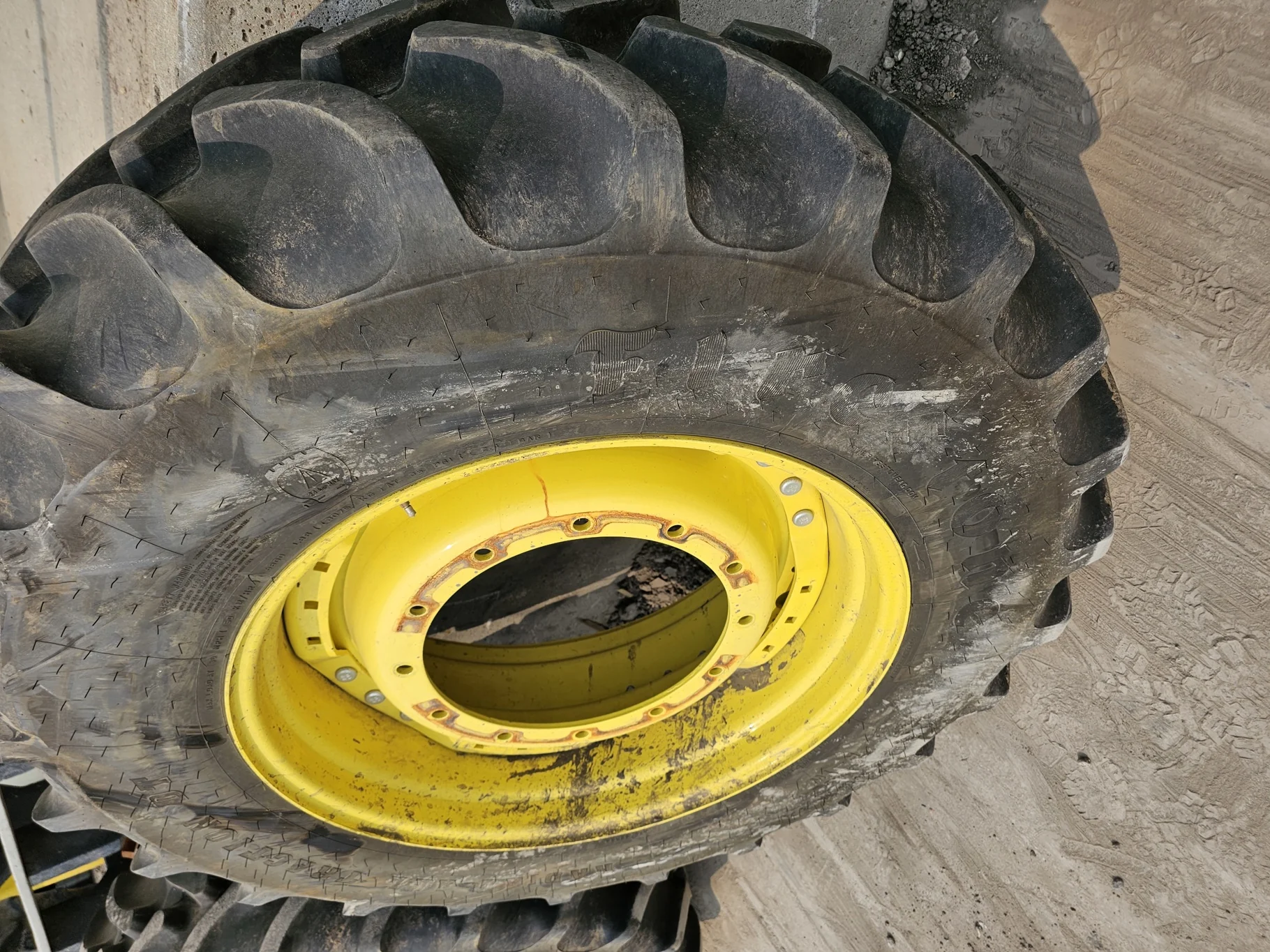 USED 98% 420/85R34 Firestone Radial All Traction DT R-1W (147B) TL on a 15 X 34 JD Yellow Waff