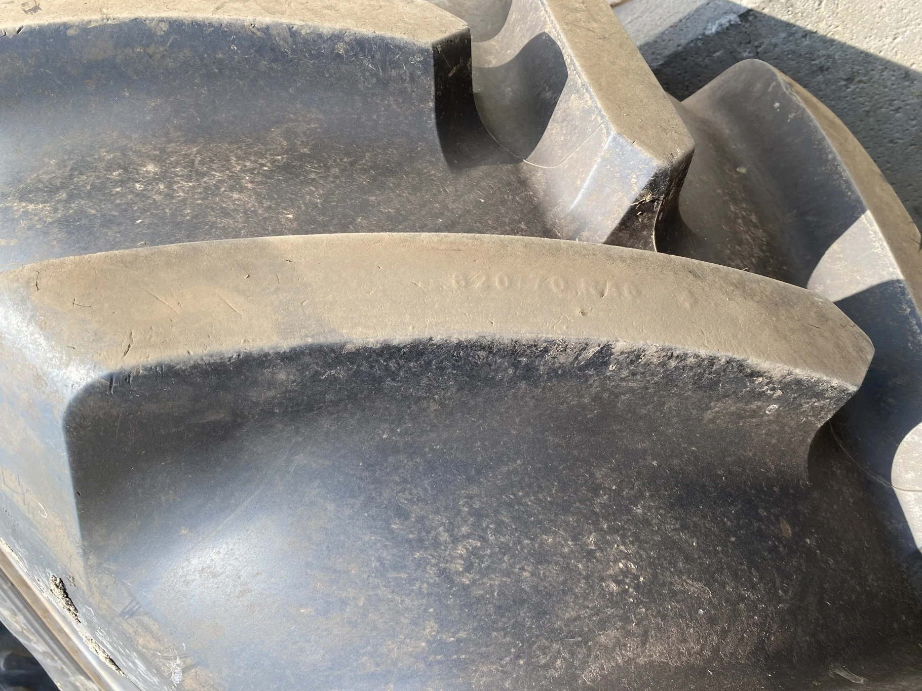 Used 98% 620/70R46 Michelin MACHXBIB (162D) TL on a 20 x 46 CIH 10H 1/2" Formed Dual Wheel 9.125" Of image 6