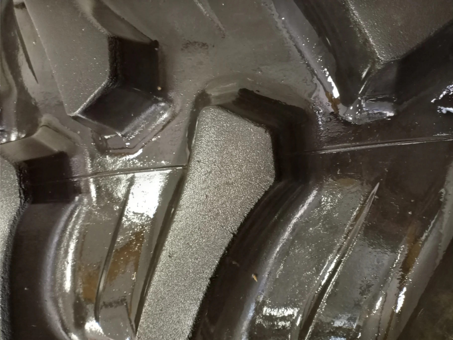 Used 95% IF580/85R42 CFO Firestone Radial Deep Tread 23 R-1W (178B) TL (Road wear. Small cuts in lu image 3