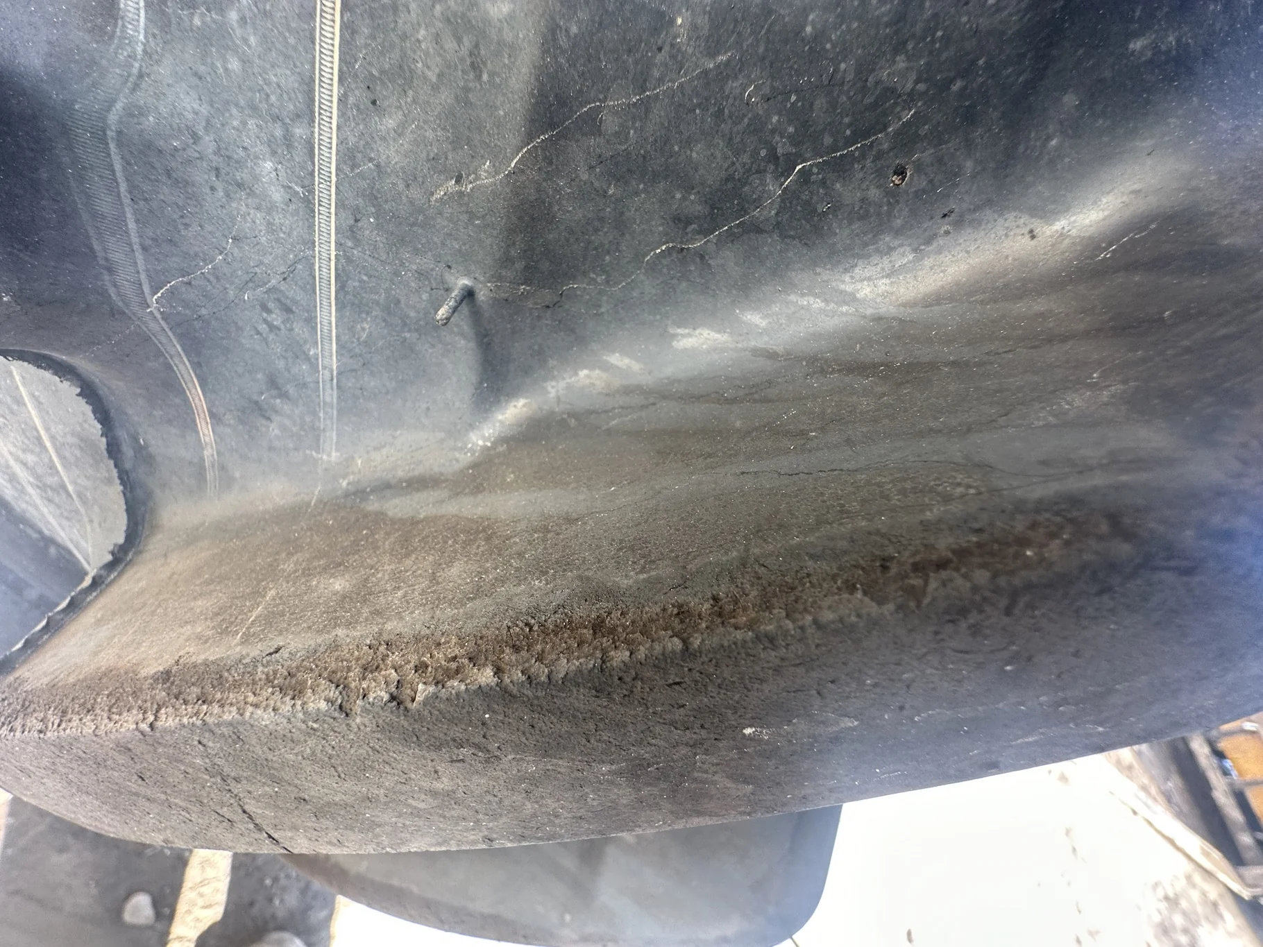Take Off 420/85R34 (16.9R34) Michelin AgriBib 2 R-1W (147A8/147B) TL on a 14 X 34 Fendt Red 12 Bolt image 7