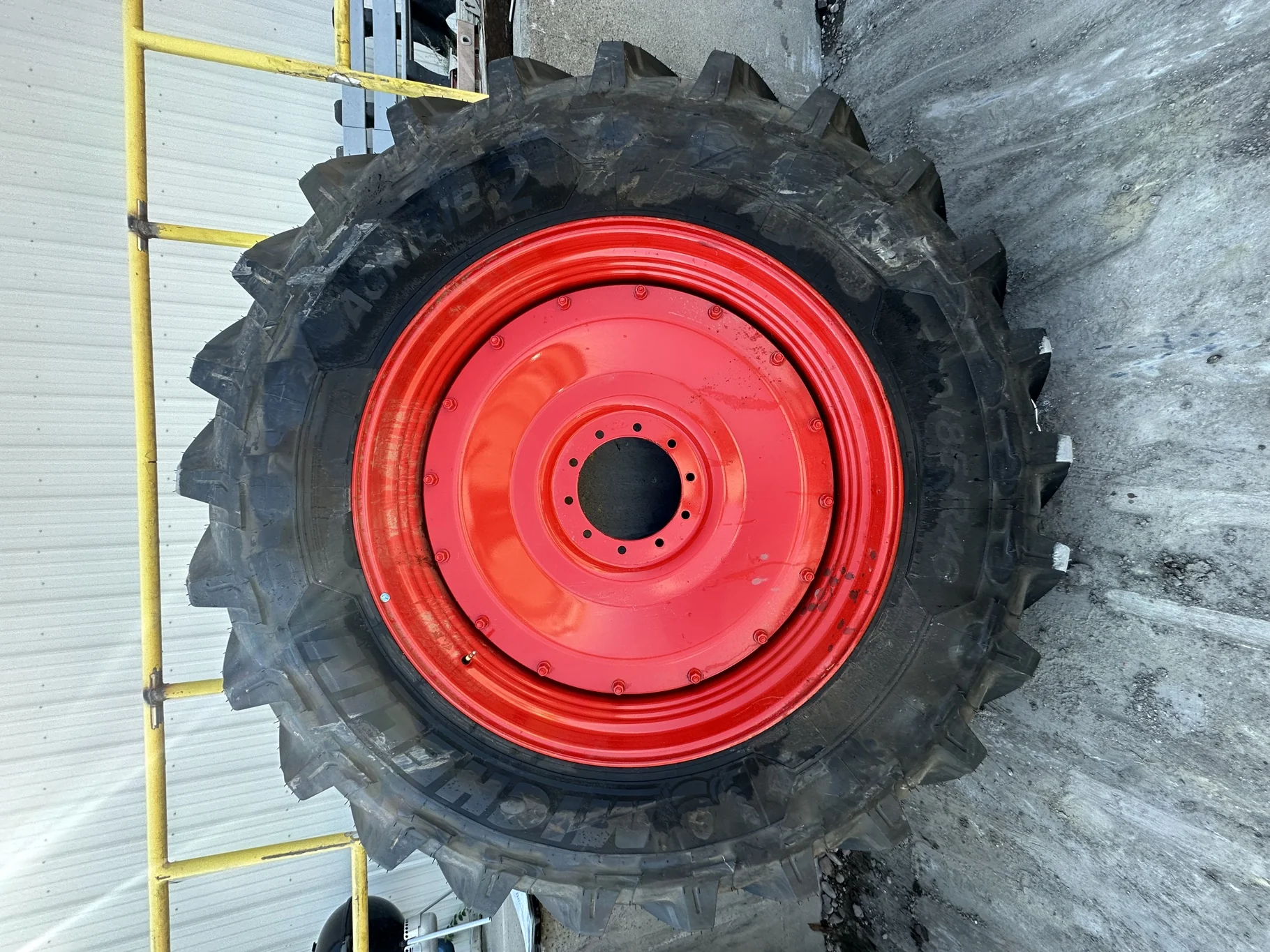 Take Off 520/85R46 Michelin AgriBib 2 R-1W (164B) TL on a 15 X 50 Fendt Red 10 Bolt Center (10-13.18 image 2