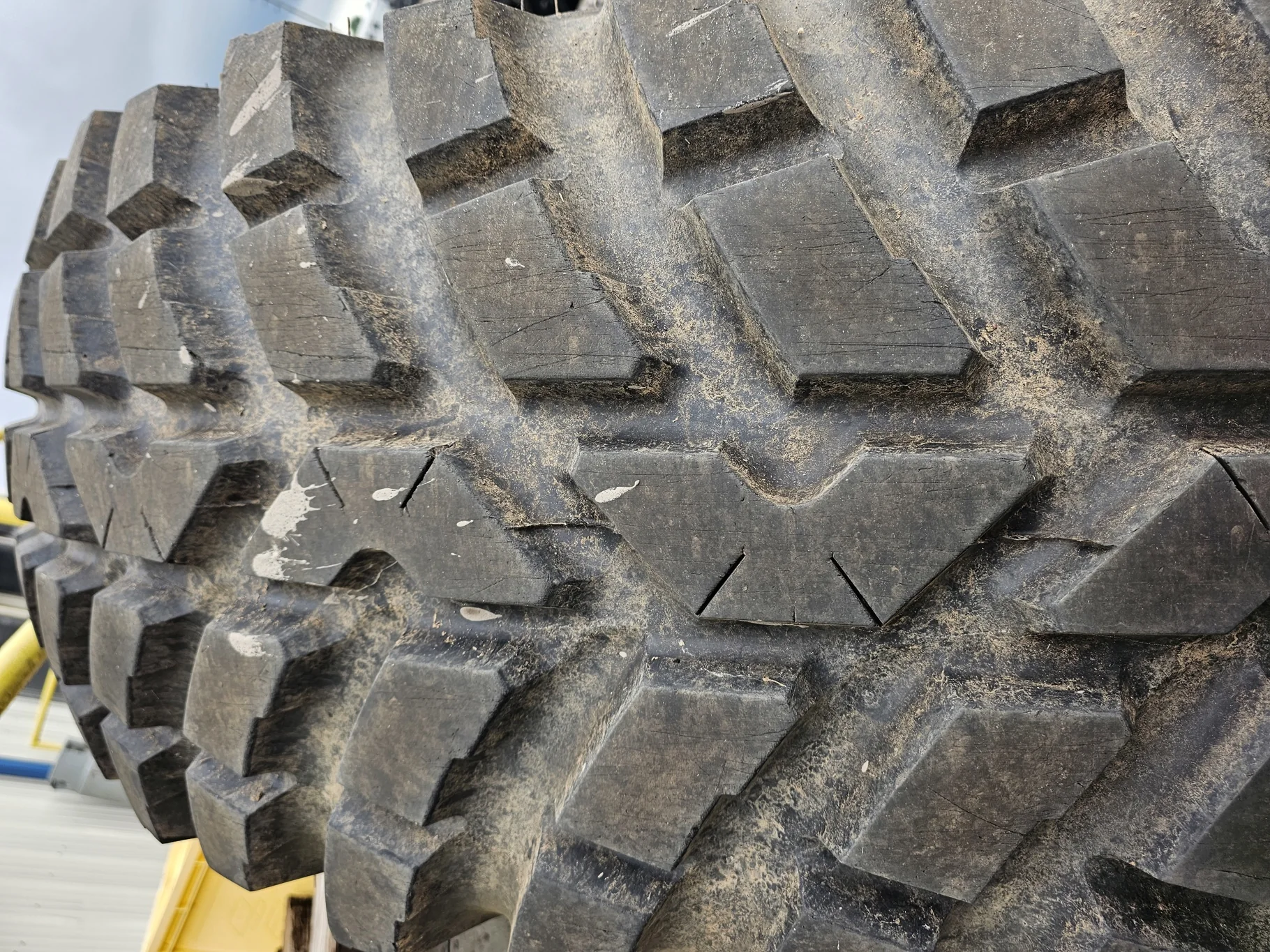 Used 90% 540/80R38 Nokian TRI 2 80 Series (172A8) TL on 18 X 38 10-13.19-11.07 Fendt Red image 3