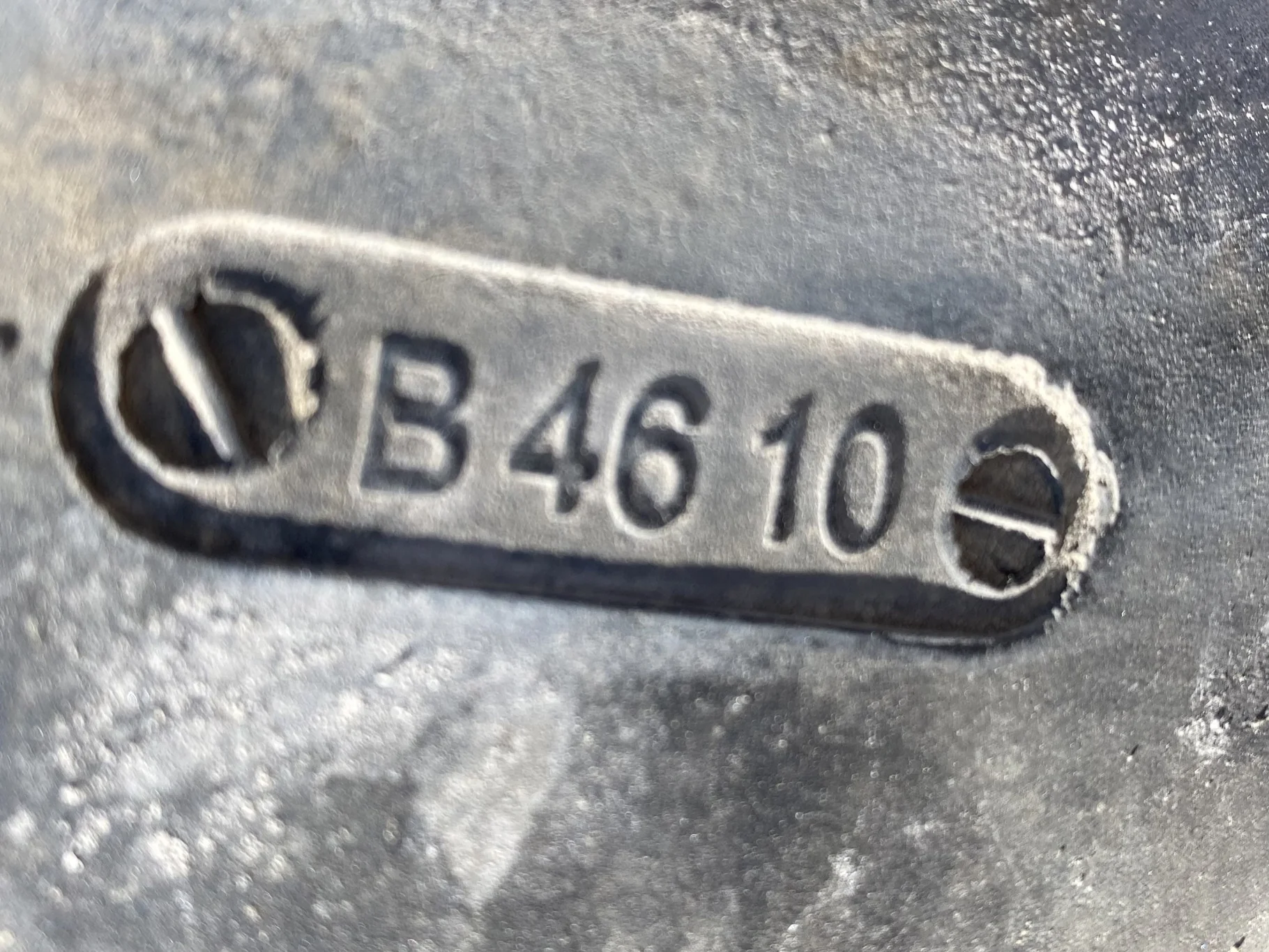 Used 60% 460/85R34 (18.4R34) BKT Agrimax RT 855 R-1W (147A8/B) TL on a 16 x 34 JD Yellow 10 Bo image 4