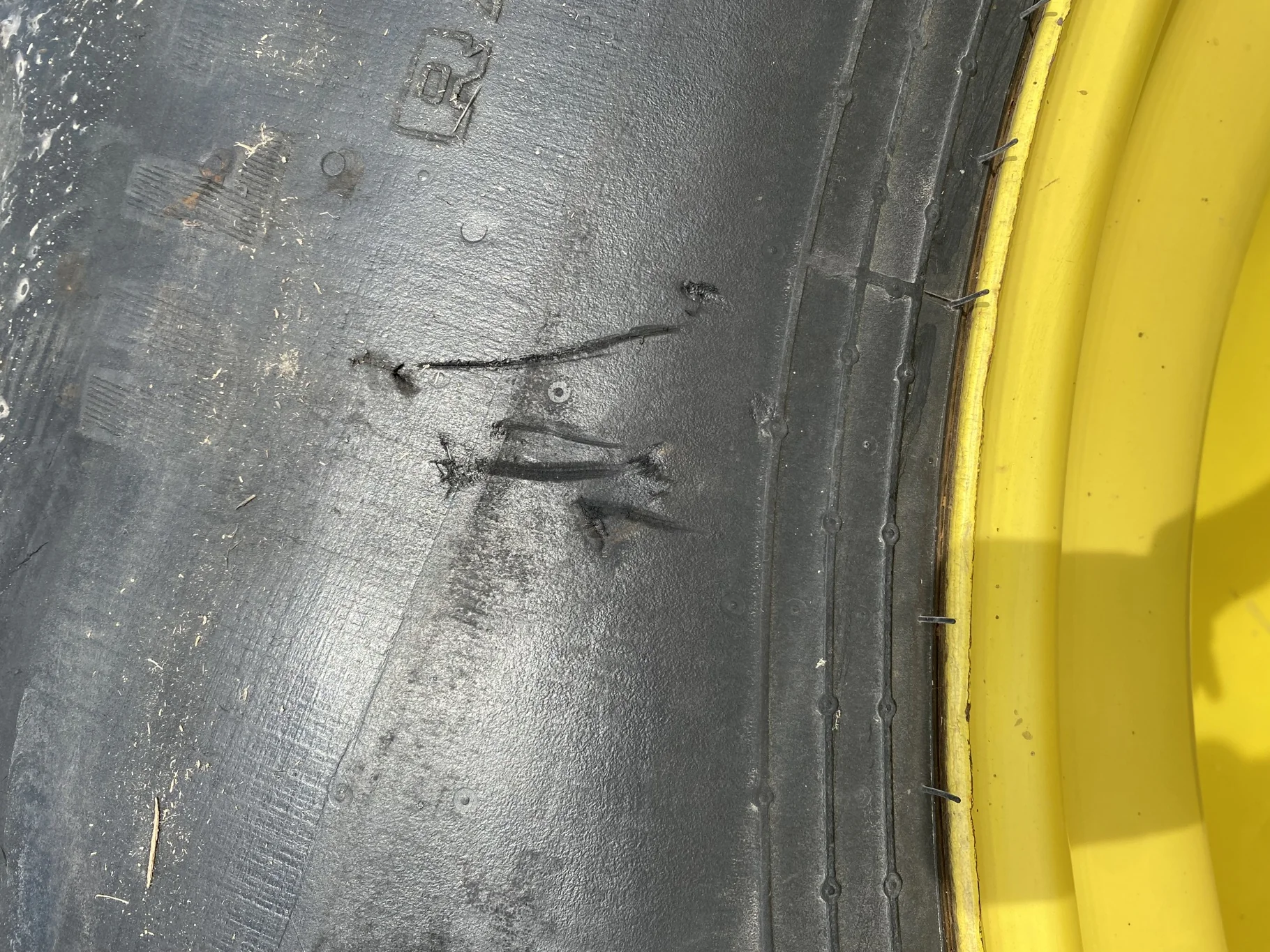 Used 80% 520/85R42 Goodyear Ultra Torque DT712 (157A8/B) R-1 TL on 18 x 42 JD Yellow 10-13.19 image 5