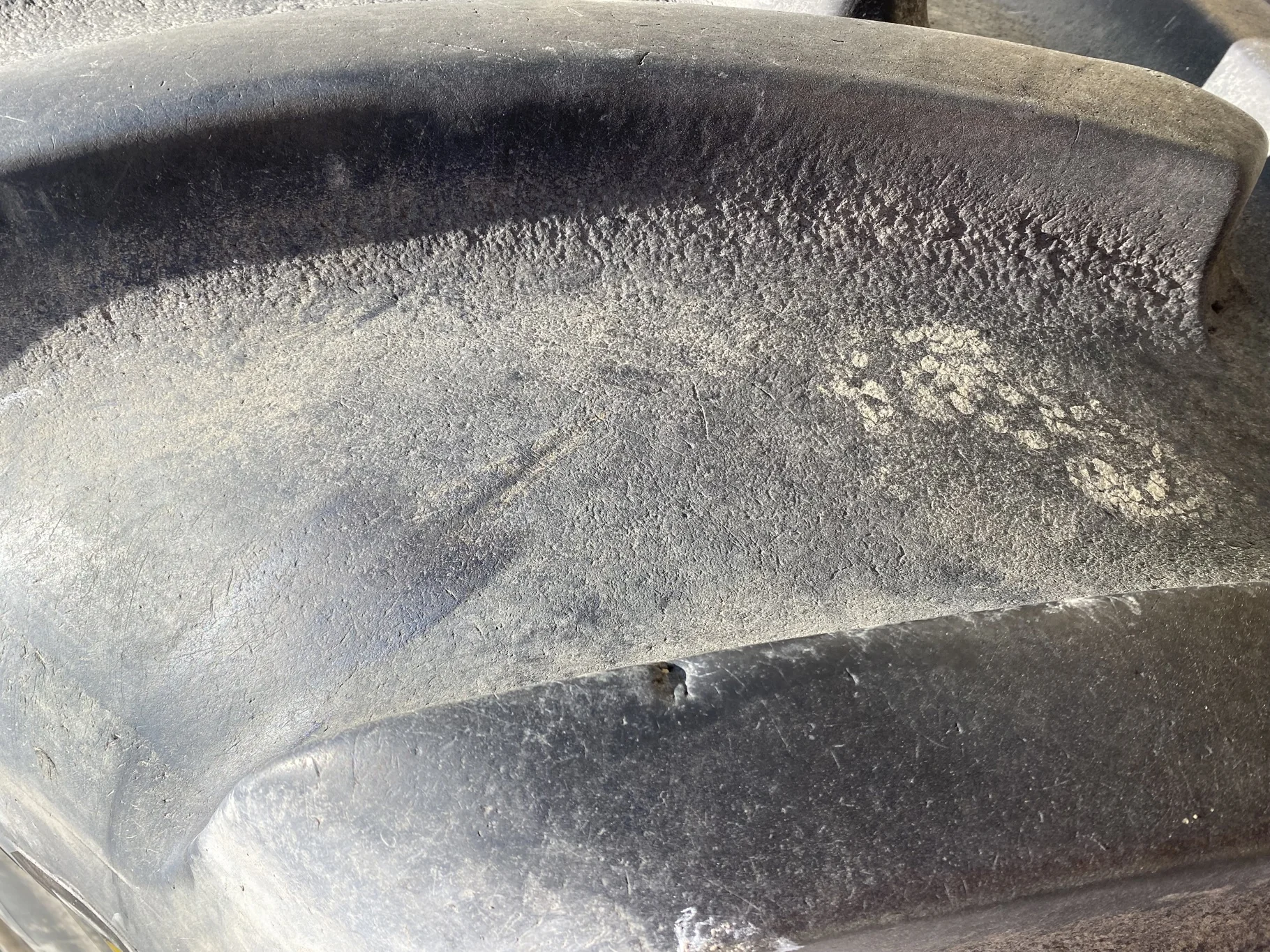 Used 85% IF800/70R38 Michelin AxioBib R-1W 179D TL on a 25 x 38 JD Yellow 10 Bolt Dual Wheel - image 5