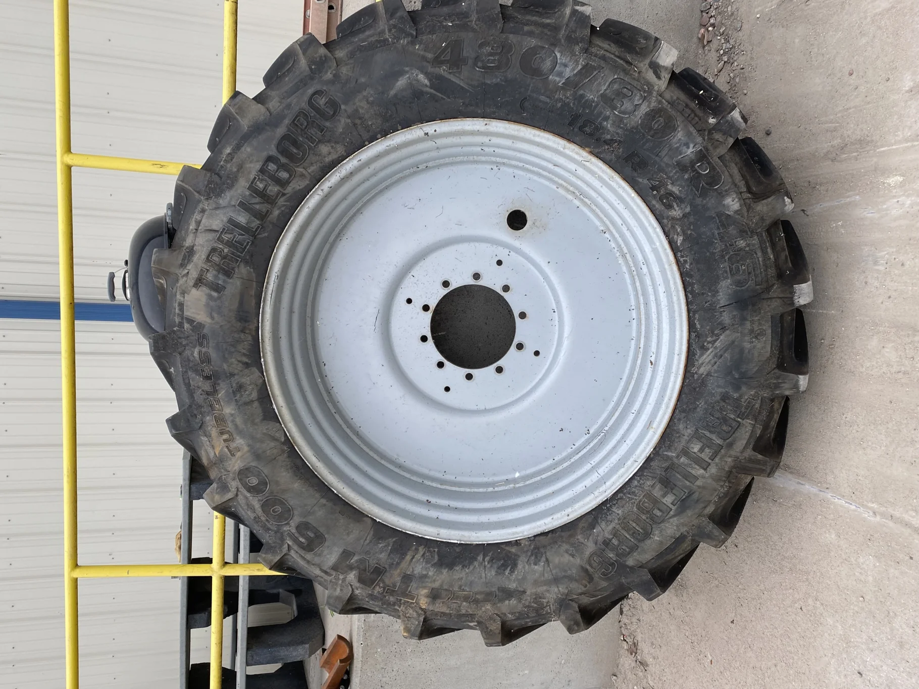 Used 90% 480/80R46 Trelleborg TM600 R-1W 158A8 TL on a 16 x 46 10 Bolt Dual Wheel JD YELLOW 10-13.19