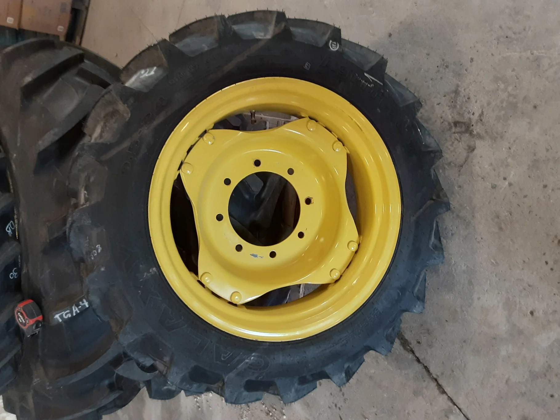 TAKE OFF 9.5-24 Galaxy Agritrac II R-1 TL (102A8) TL on a 8 x 24 JD Yellow GKN Style 8 Bolt Wh