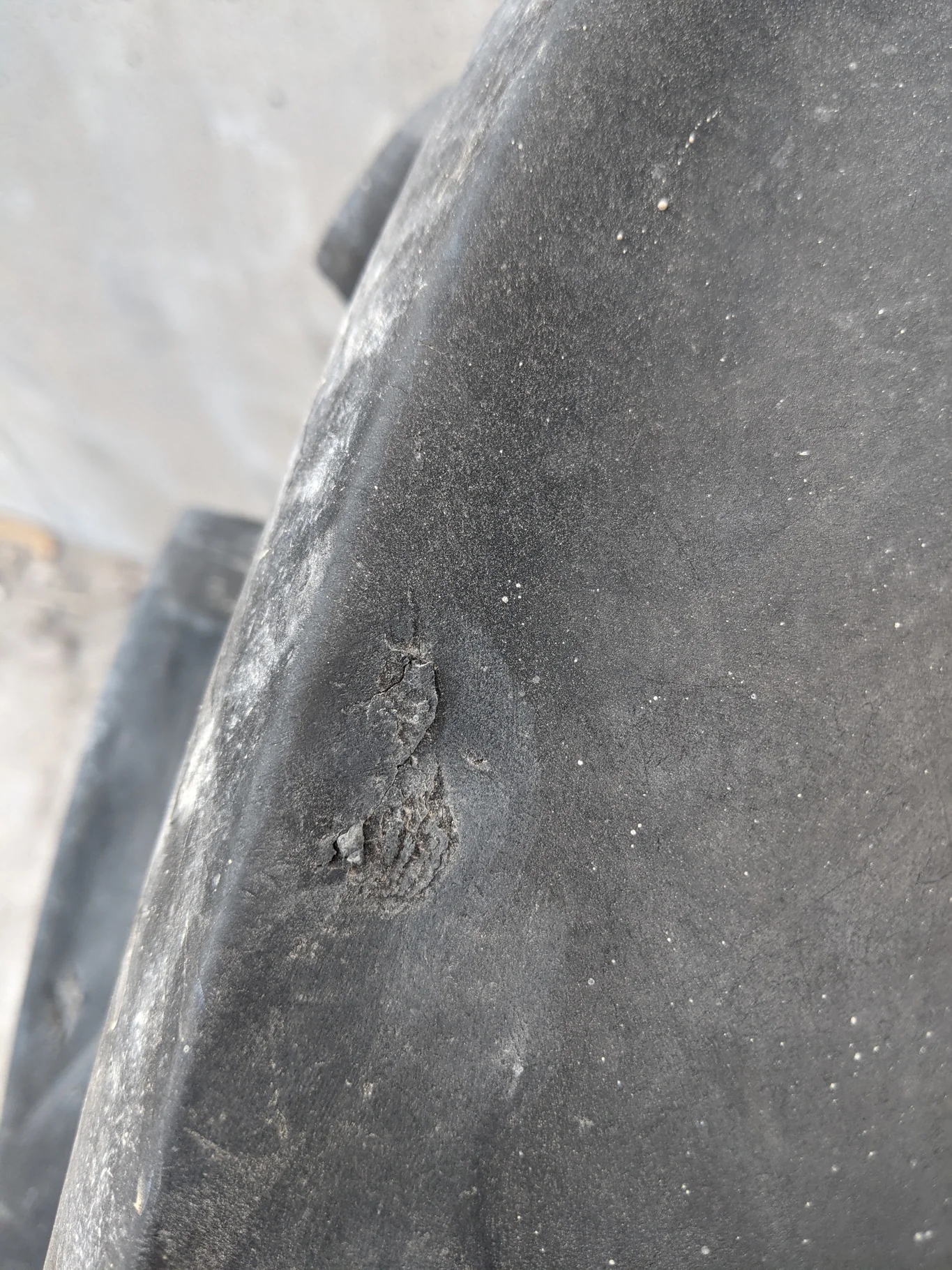 Used 90% 18.4-30 Firestone Super All Traction II 23 R-1 D(10Ply) TL on 15 x 30 NH White Formed Rim - image 8