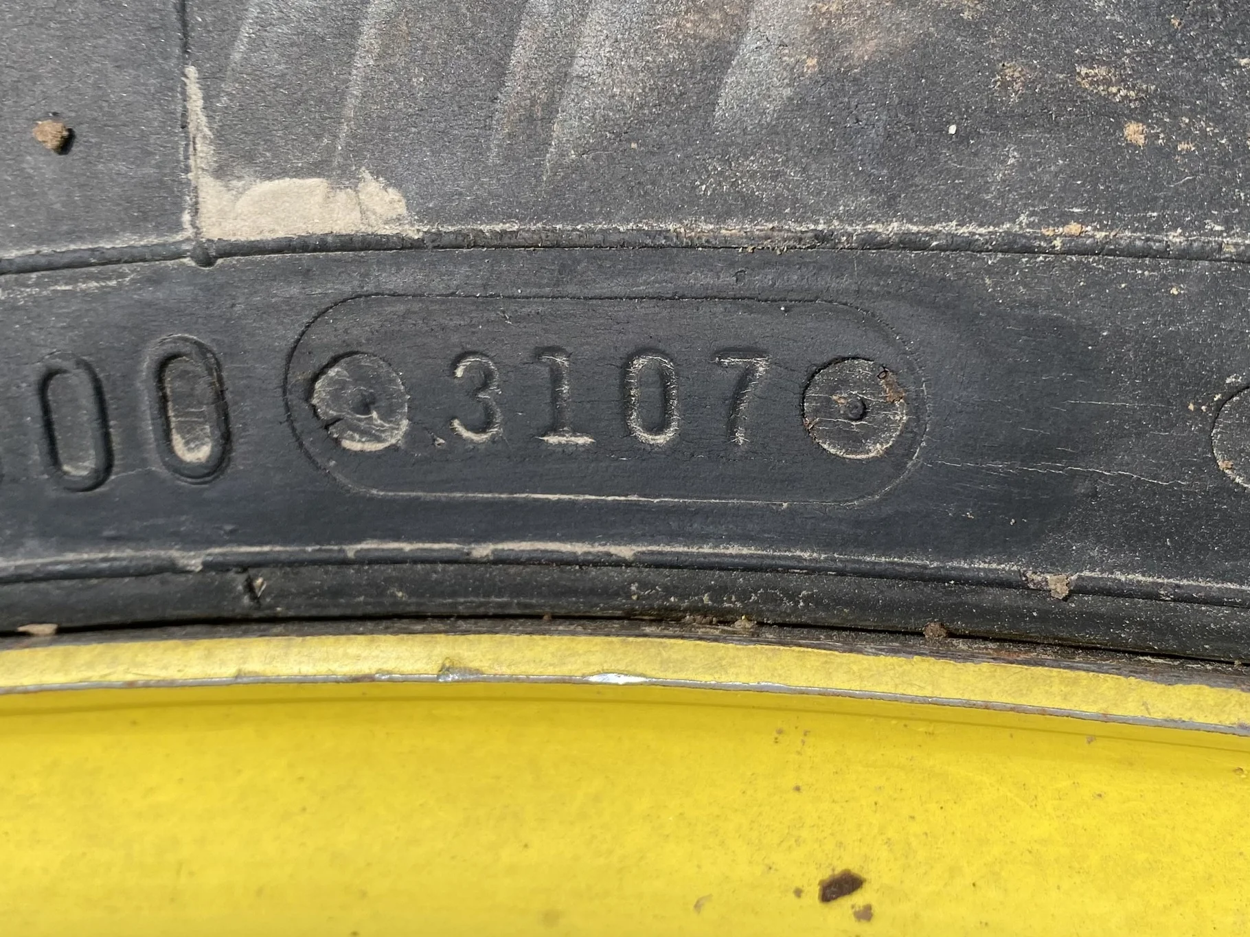 Used 55% 20.8R42 Firestone 23 on a 18 x 42 JD Yellow 10 Bolt Outside Dolly Dual   (Stubble, We image 4