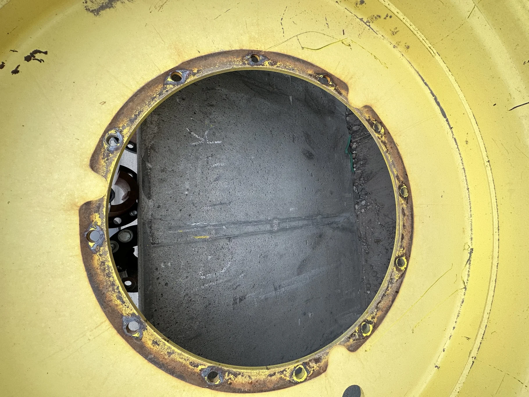 Used 87% 380/90R54 Firestone Radial 9000 TL on a 12 x 54 JD Yellow 12 Bolt (.937) Stub Disc (1 image 3