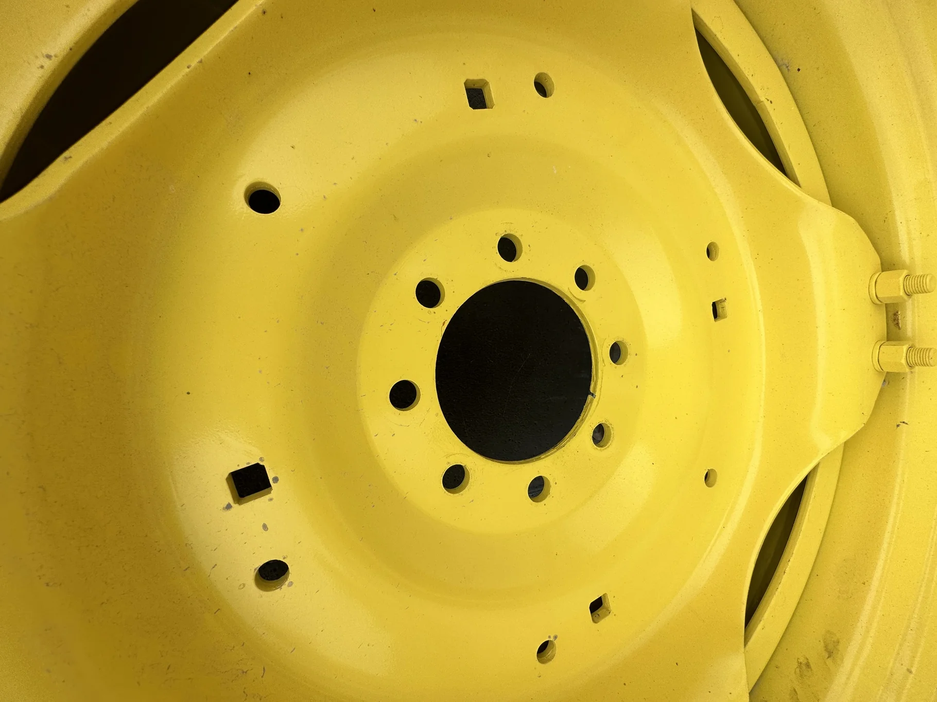 Take Off 460/85R30 Firestone Performer EVO R-1W (145D) TL on a 15 X 30 JD Yellow Waffle Wheel image 3