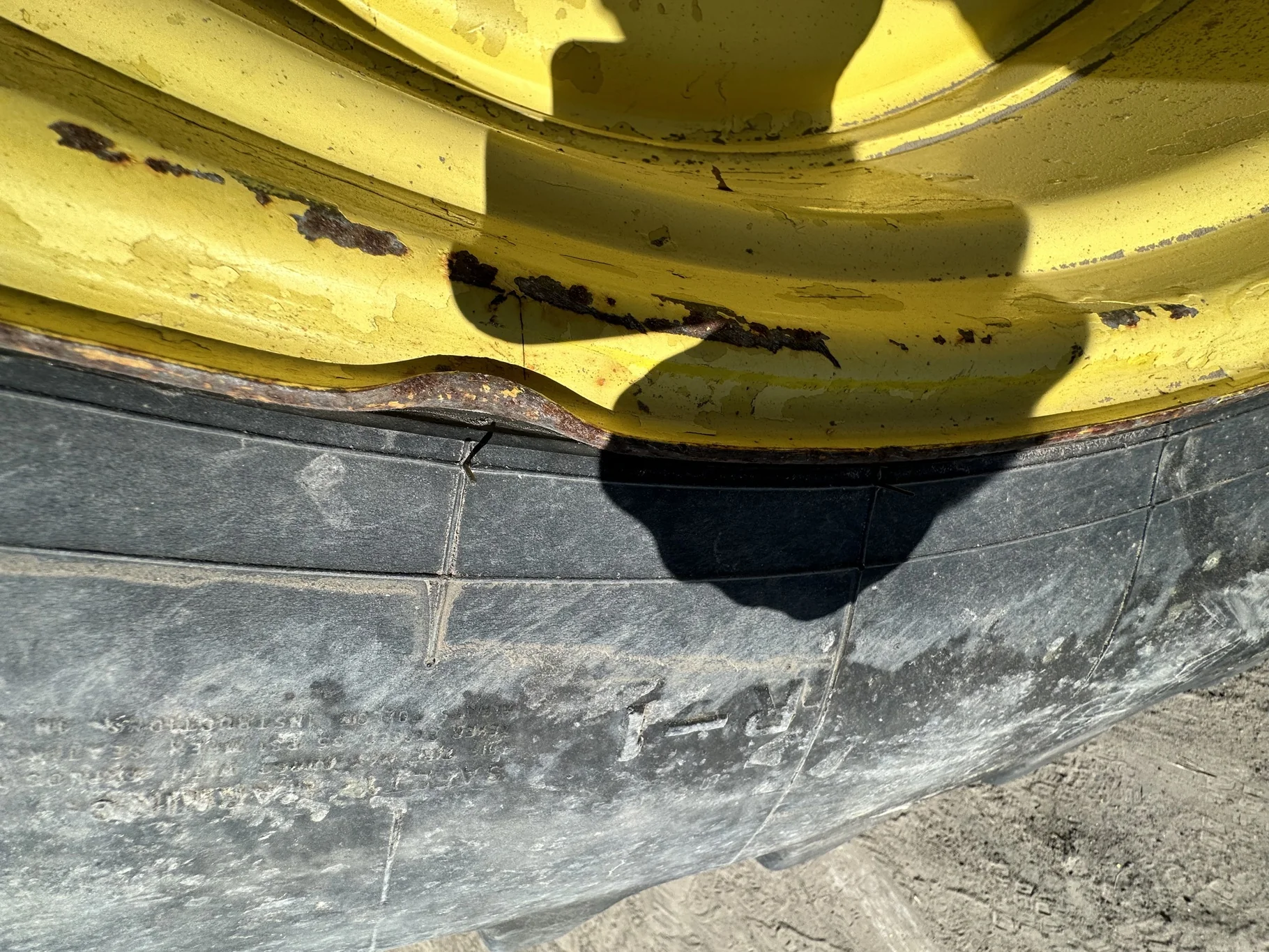 Used 75% 650/65R38 Alliance 360 Super Power Drive Radial R-1W (171D) TL on a 18 x 38 JD Yellow image 8