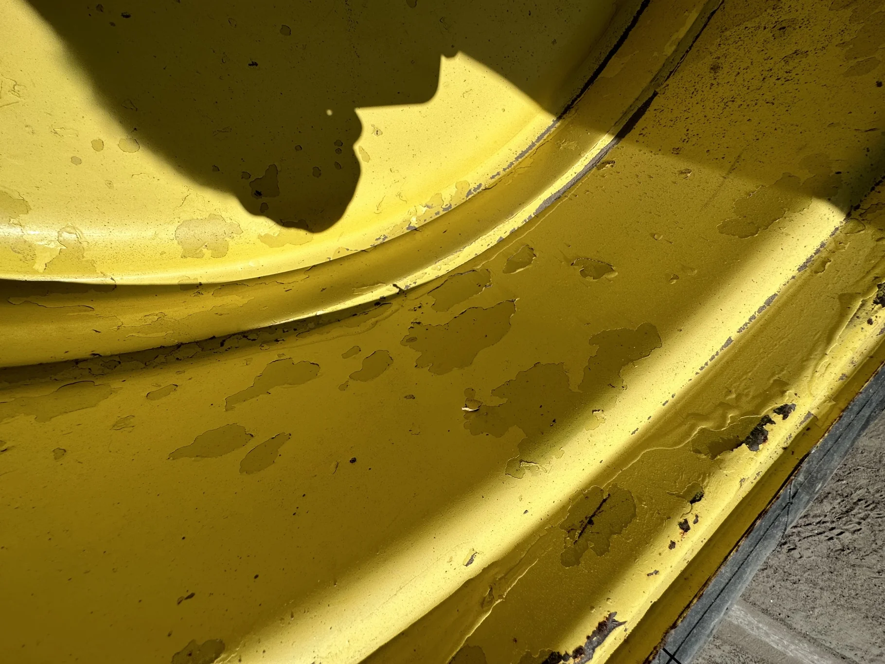 Used 75% 650/65R38 Alliance 360 Super Power Drive Radial R-1W (171D) TL on a 18 x 38 JD Yellow image 9