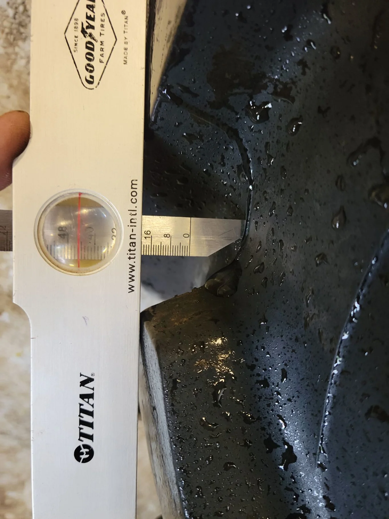 Used 95% 16.9-28 Galaxy Agritrac II R-1 (129A6) TL on a 15 x 28 JD GKN Style Wheel (8-8-6) image 4