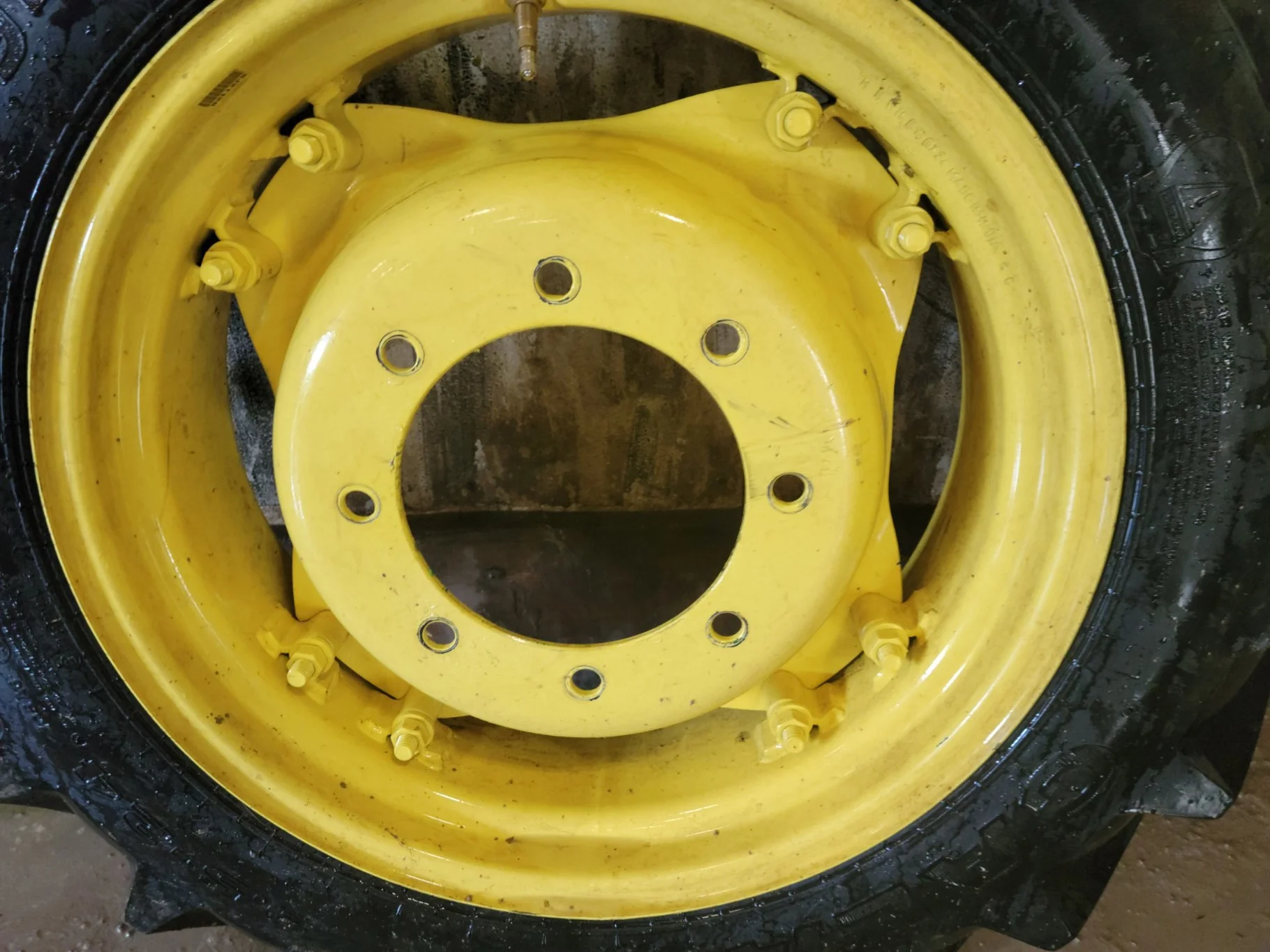 Used 95% 9.5-24 Galaxy Agritrac II R-1 (105A6) on a 8 x 24 JD GKN Style Wheel (8-10-8) image 2