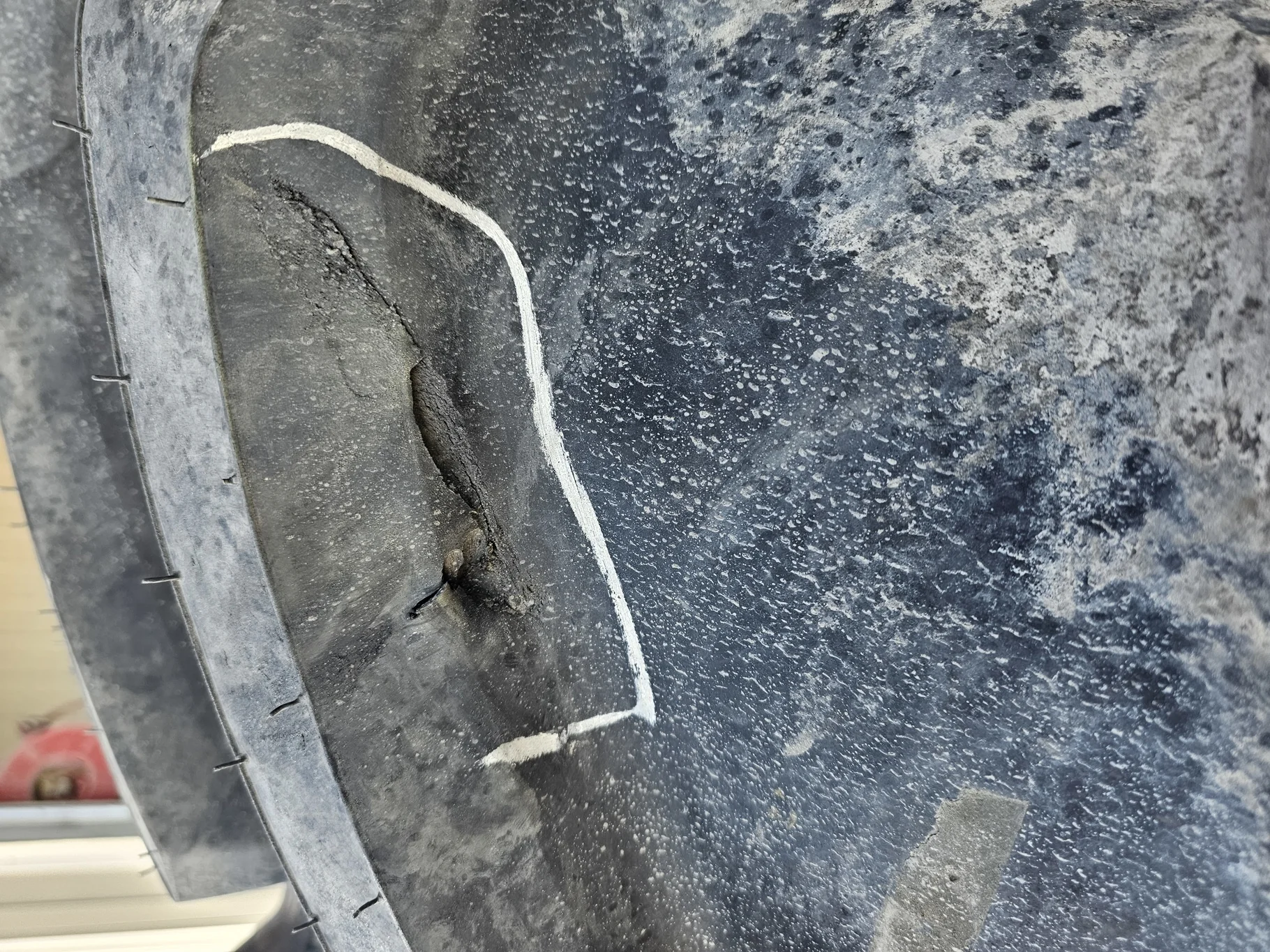 Take Off VF750/65R26 Firestone Maxi Traction R-1W (177B) TL on 25 X 26 8 Bolt JD  Rear Combine image 5