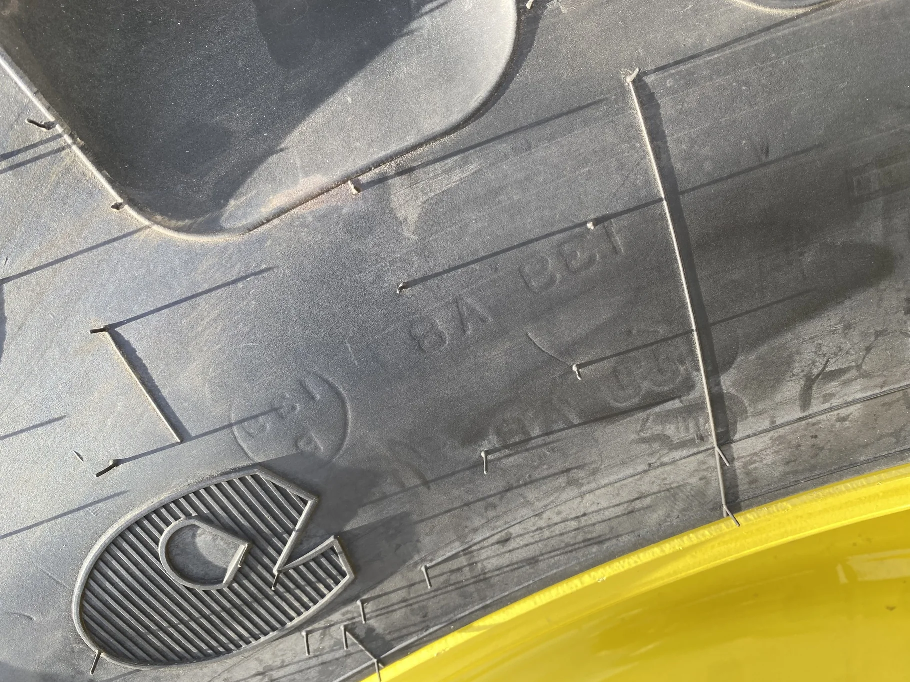Take Off 320/90R42 Firestone Radial 9000 R-1W 139B TL on a 10 X 42 John Deere Yellow 8 bolt GKN Whe image 12