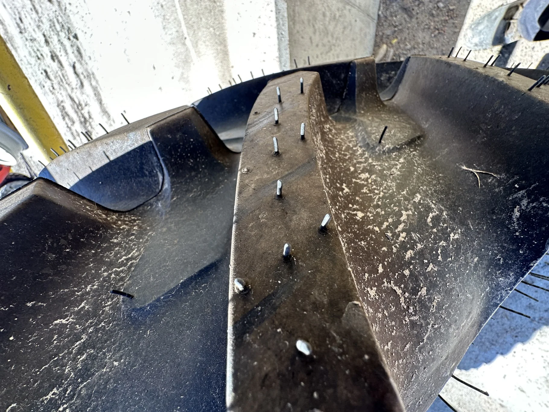 Take Off IF320/90R50 Michelin AgriBib Row Crop 158B TL on a 10 X 50 NH White 8 Bolt Waffle Wheel image 5