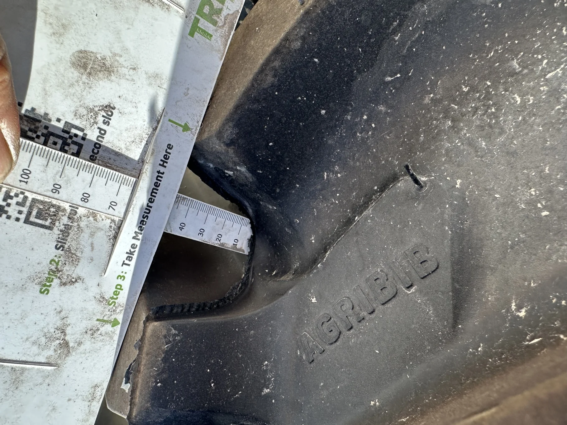Take Off IF320/90R50 Michelin AgriBib Row Crop 158B TL on a 10 X 50 NH White 8 Bolt Waffle Wheel image 8