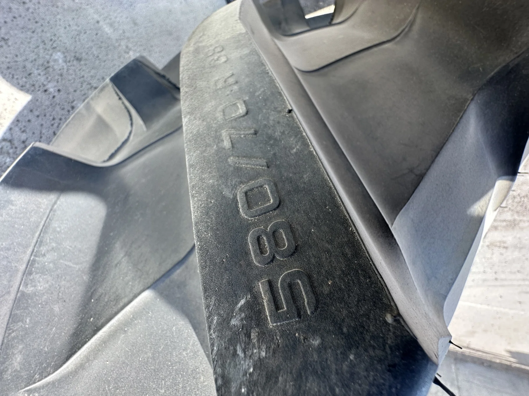 USED 98% 580/70R38 Trelleborg TM700 Progressive Traction R-1W 155D TL on a 18 X 38 Fendt Red 10 Bolt image 4