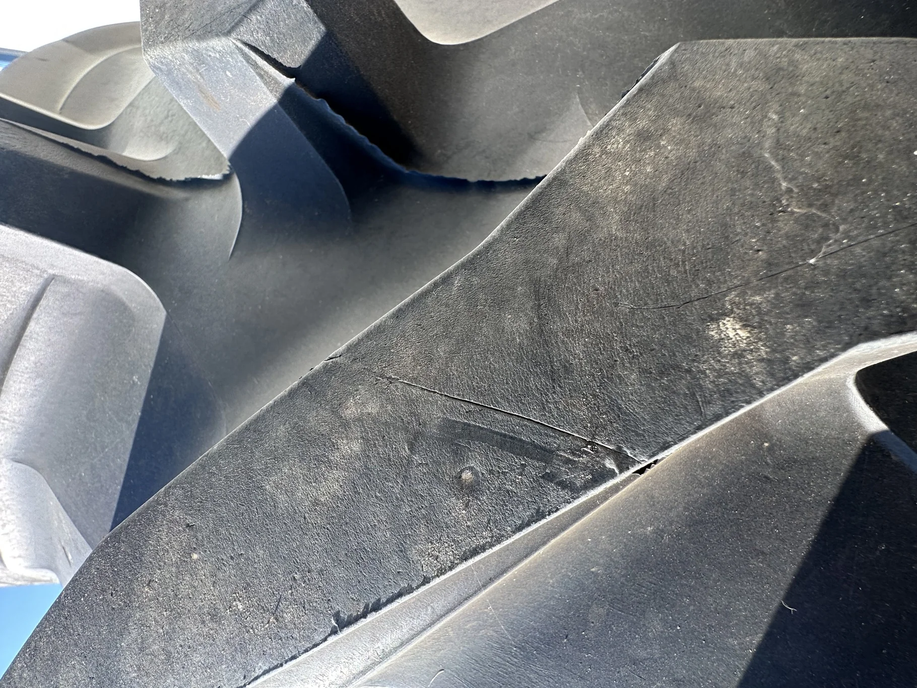 USED 98% 580/70R38 Trelleborg TM700 Progressive Traction R-1W 155D TL on a 18 X 38 Fendt Red 10 Bolt image 6
