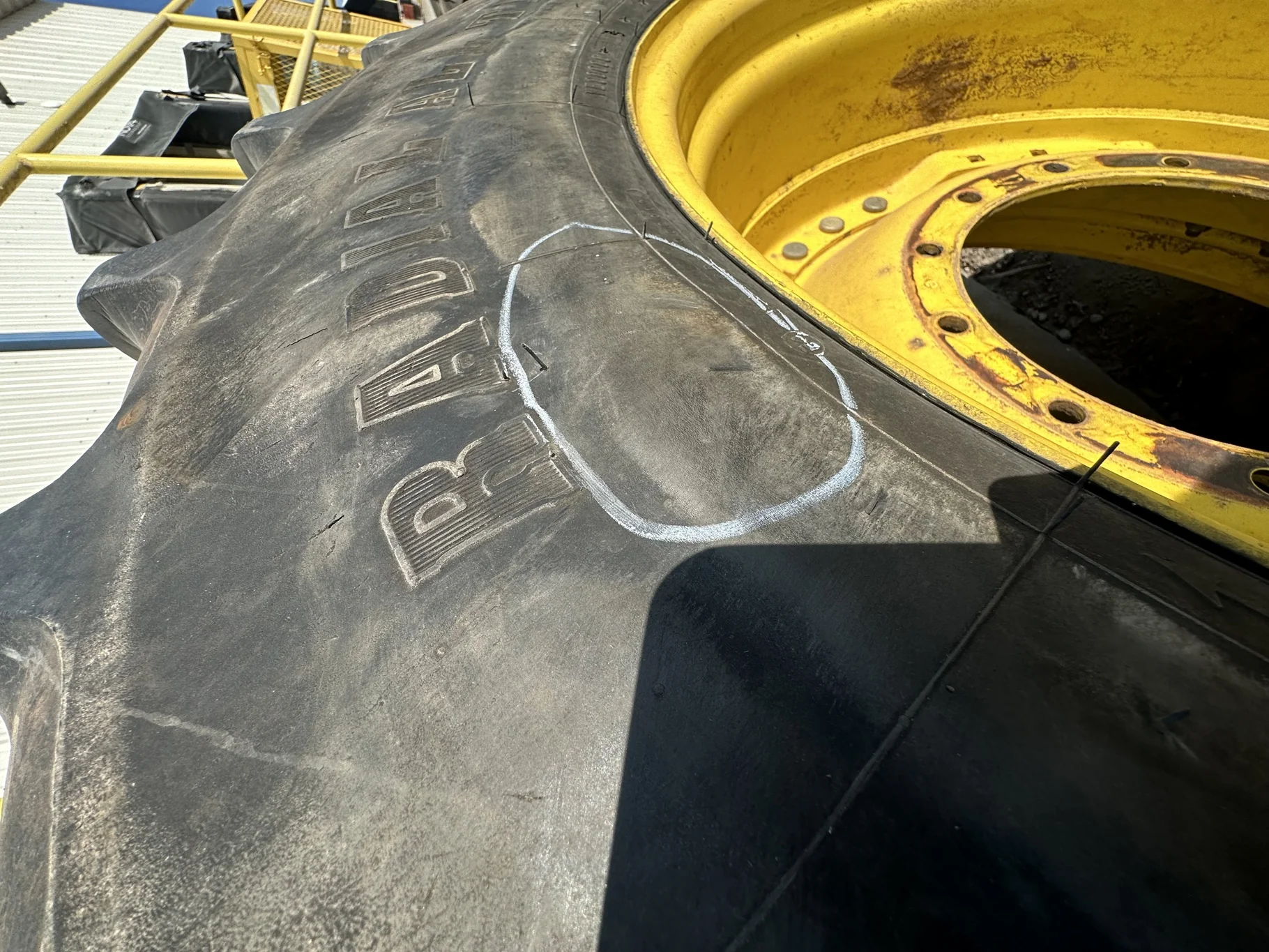 Used 70% 420/85R34 Firestone Radial All Traction DT R-1W 147B TL on a 15 x 34 JD Yellow Waffle image 6