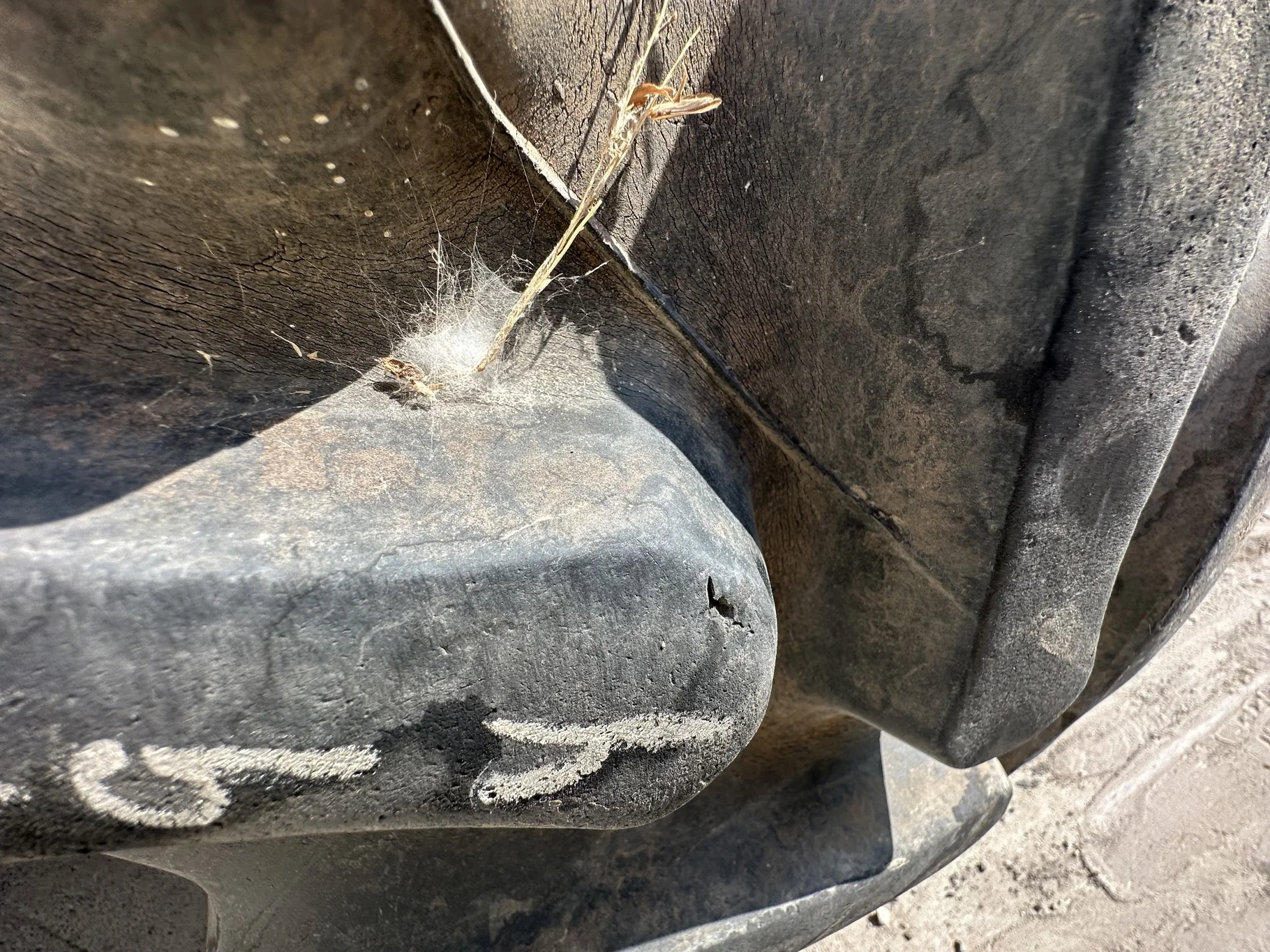 Used 70% 420/85R34 Firestone Radial All Traction DT R-1W 147B TL on a 15 x 34 JD Yellow Waffle image 9