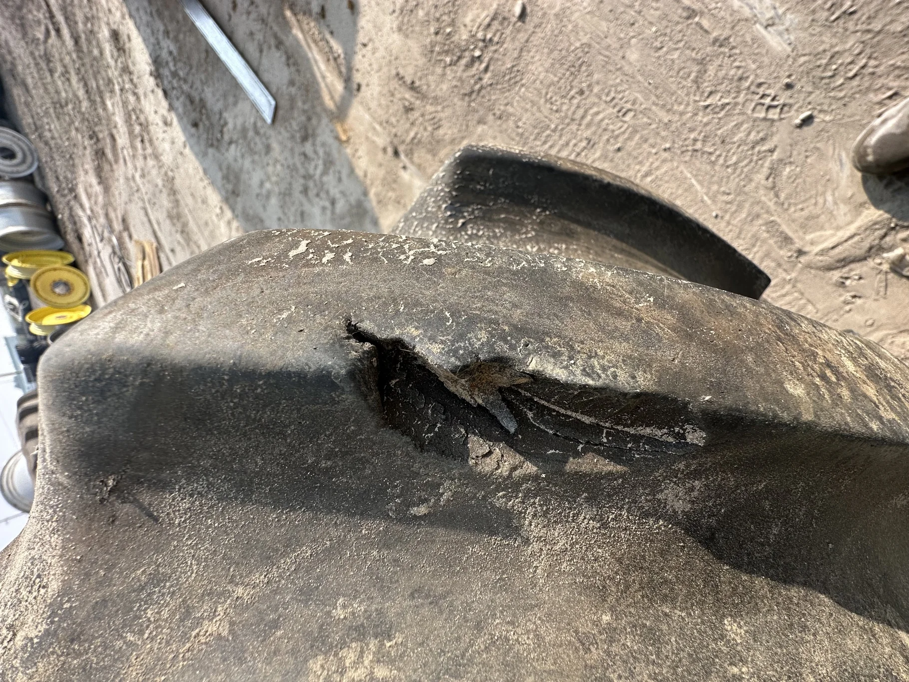 Used 80% 520/85R42 Firestone Radial Deep Tread 23 R-1W 167B TL on 18 x 42 John Deere Yellow 10 Bolt image 5