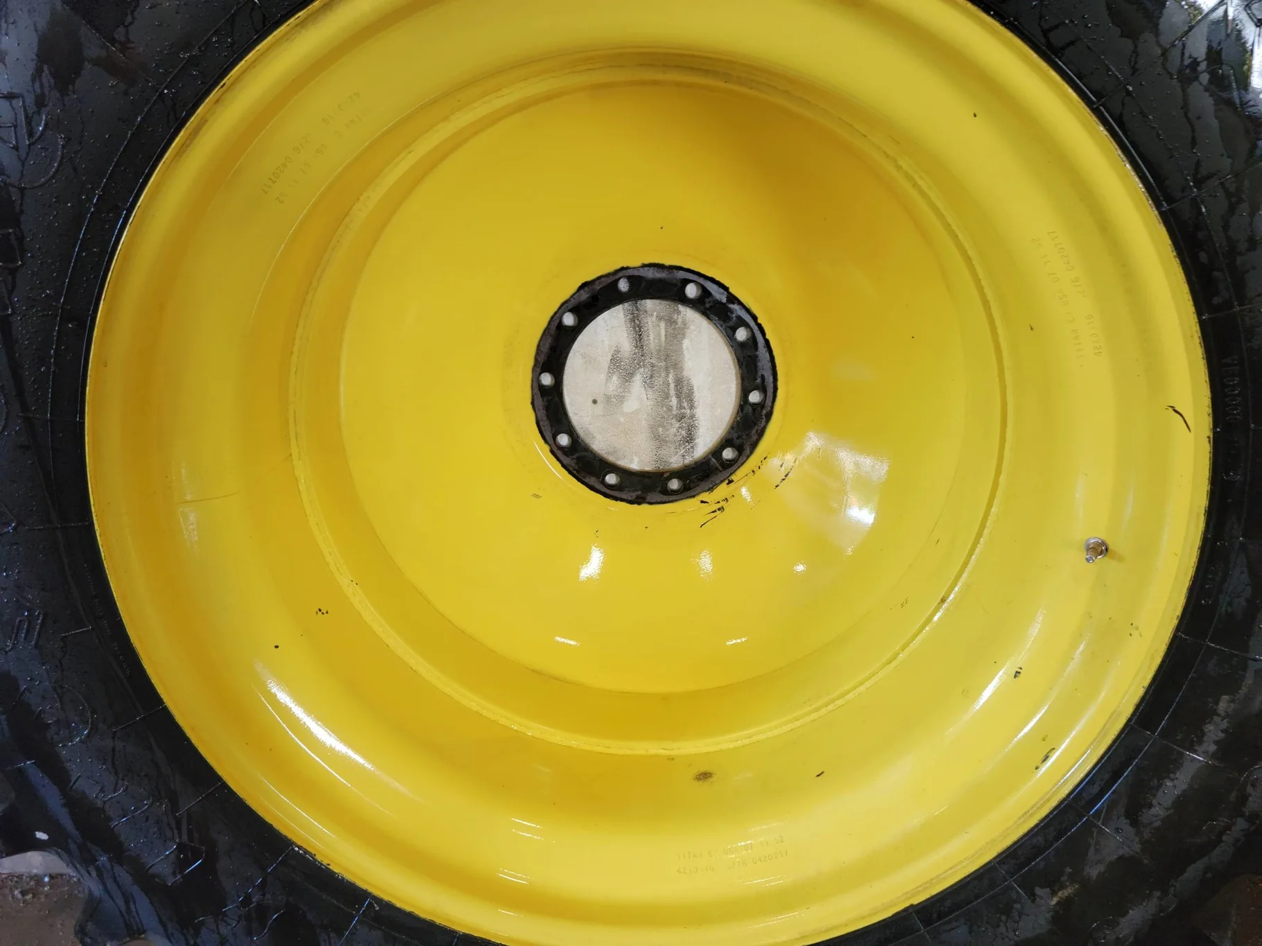Used 480/80R42 154A8 Firestone Radial All Traction 23 R-1 TL 85% On 16 x 42 10 Bolt JD Yellow Wheel image 2