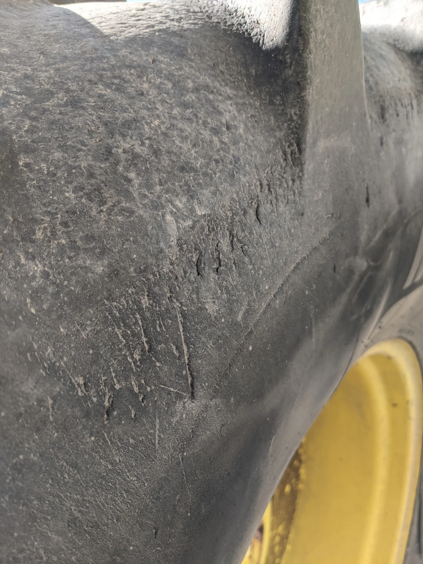Used 85% 650/65R38 Michelin MultiBib R-1W (157D) TL on a 18 x 38 JD Yellow 12 Bolt (.905) Spray image 6