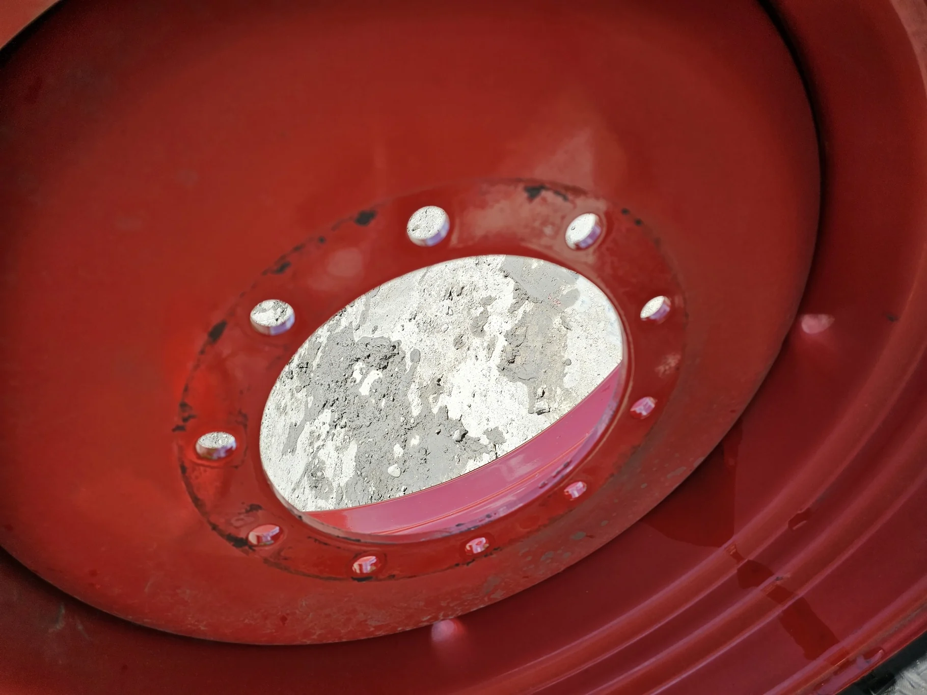 Used 90% 540/65R30 Trelleborg TM800 High Speed R-1W (150D) TL on a 16 x 30 Fendt Red  10 Bolt Formed image 7