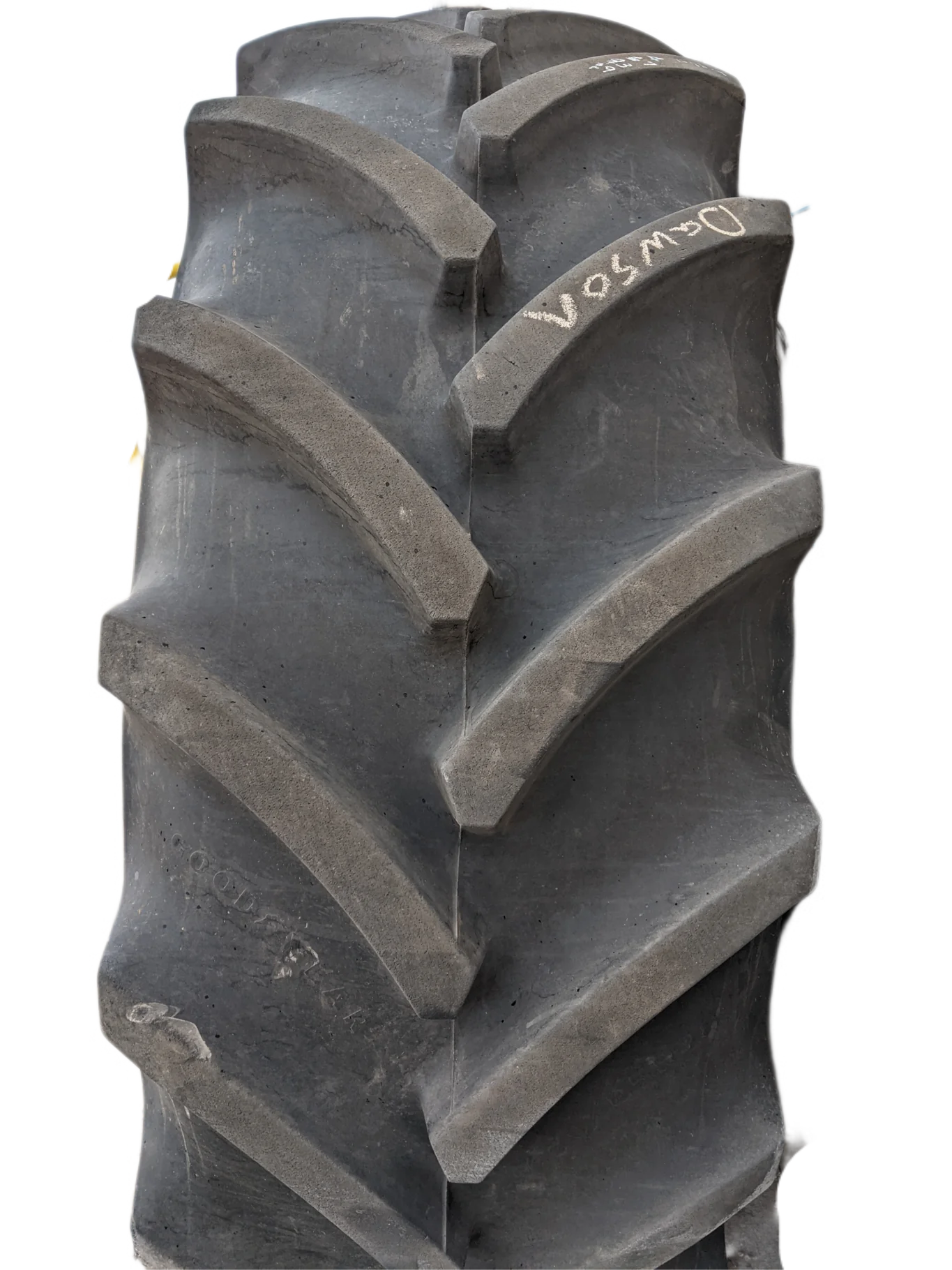Used 95% 650/85R38 Goodyear Optitrac DT 824(173D) R-1W TL on a 23 x 38 JD Yellow 20 Bolt Insid image 4