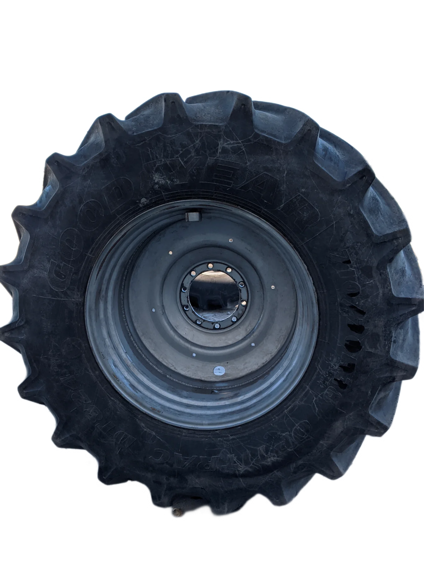 Used 710/70R38 166D Goodyear Optitrac DT824 R-1W TL 80% On 23 x 38 10 Bolt Dual Wheel Case Silver image 2