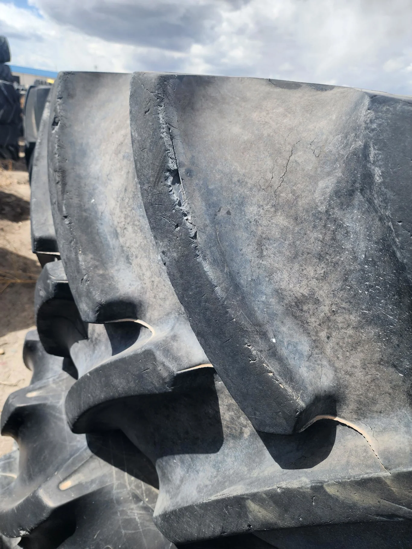 Used 710/70R38 166D Goodyear Optitrac R-1W TL 85% on 23 x 38 (10-13-11) Case Silver Wheel image 9