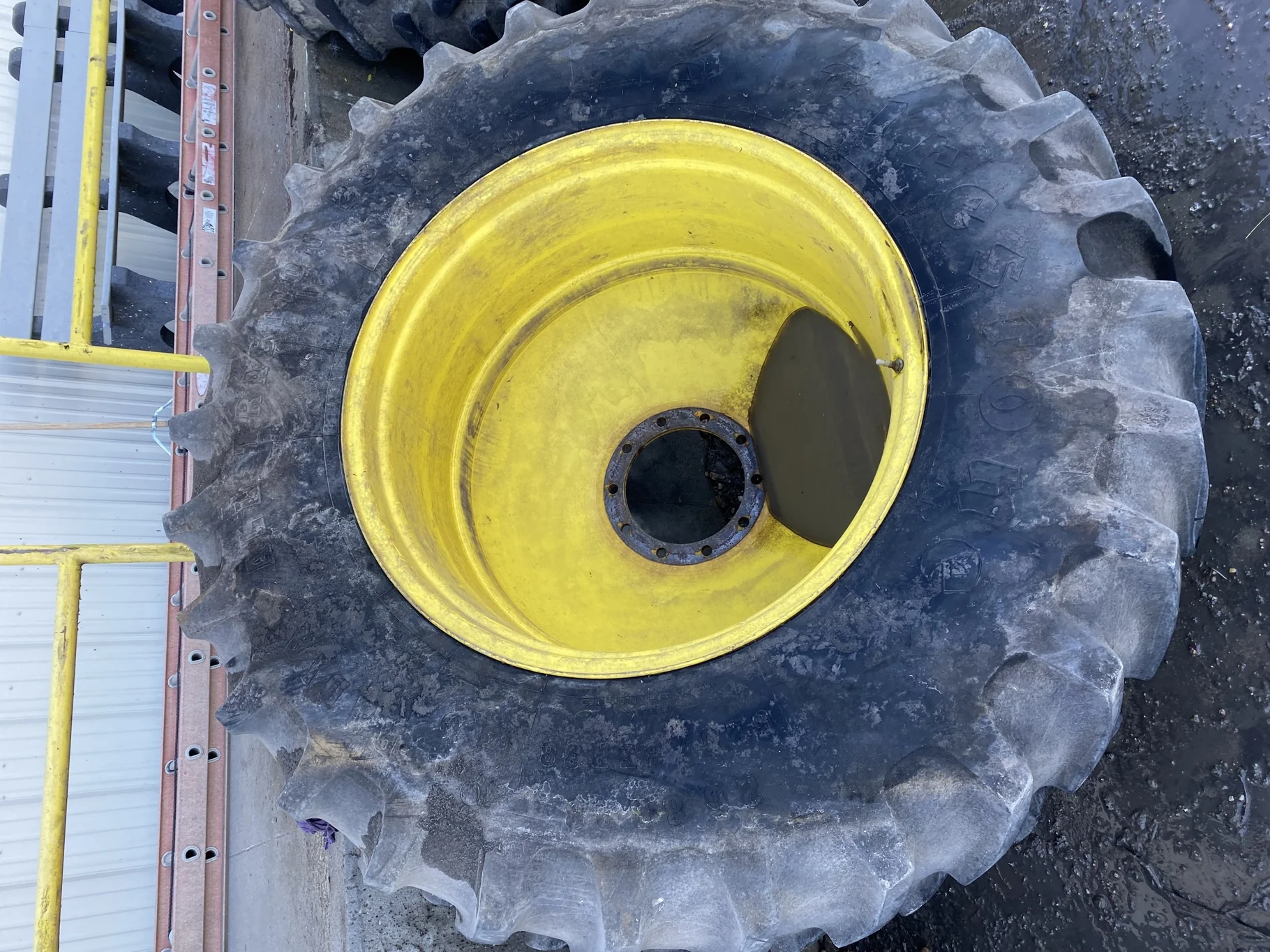 Used 520/85R38 155B Firestone Radial All Traction 23 R-1 TL 90% on 18 x 38 John Deere Yellow 10 Bol image 3