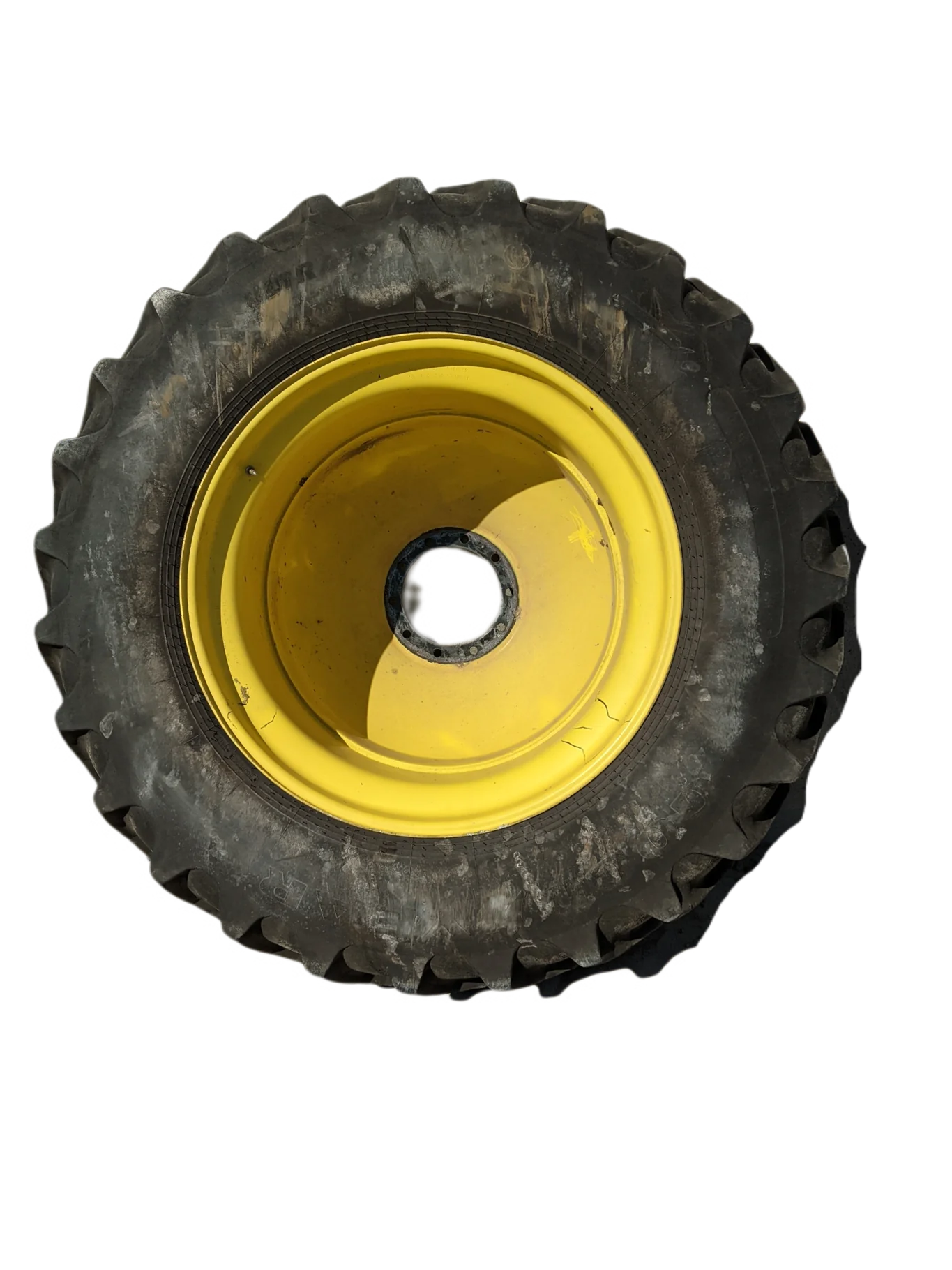 Used 80% 520/85R42 Goodyear Ultra Torque 157D R-1W TL on 42 X 18 JD Yellow 10 Bolt (.906) Inside image 2