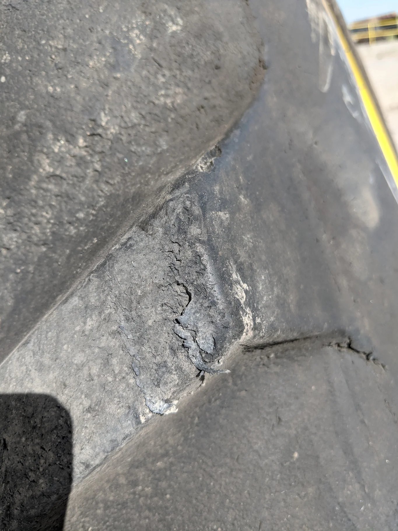 Used 80% 520/85R42 Goodyear Ultra Torque 157D R-1W TL on 42 X 18 JD Yellow 10 Bolt (.906) Inside image 6