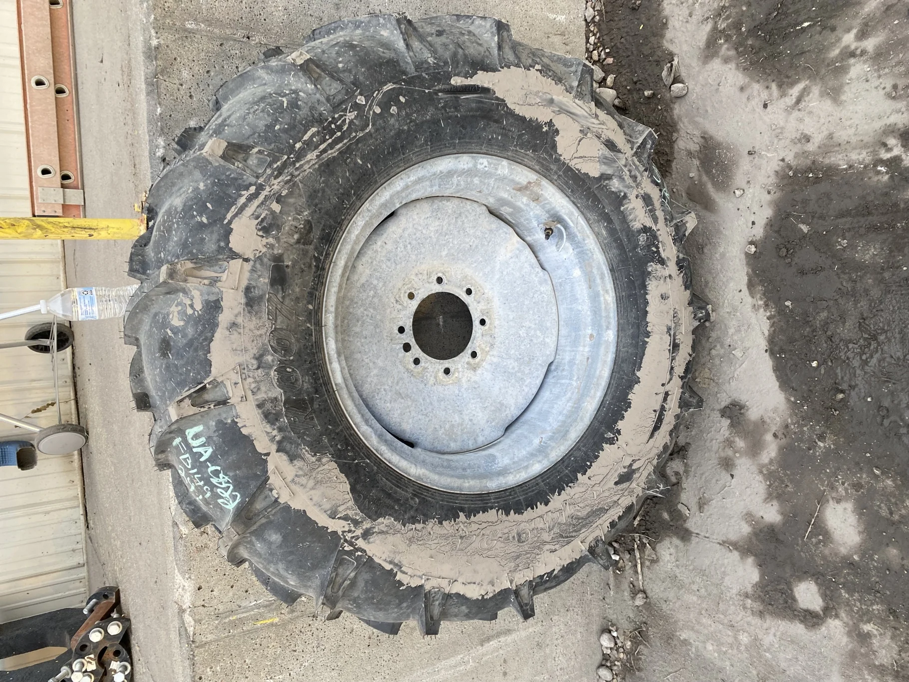 Used 90% 14.9-24 R66 Farmboy IR007 Irrigation C(6Ply) TT mounted on 10 x 24 Galvanized 8 Bolt Wheel