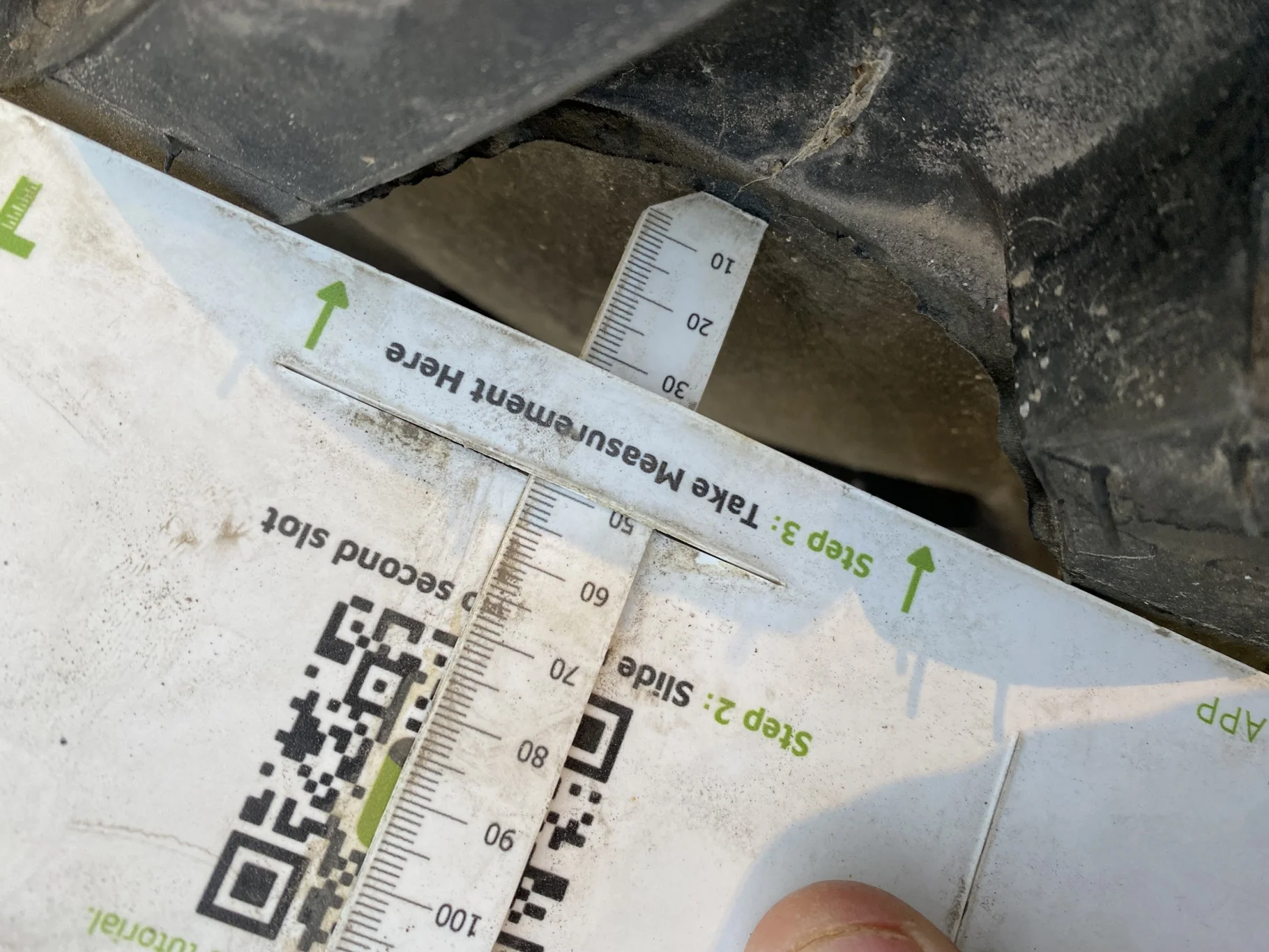 Used 90%14.9-24 R66 Farmboy IR007 Irrigation C(6Ply) TT mounted on 10 x 24 Galvanized 8 Bolt Wheel - image 3
