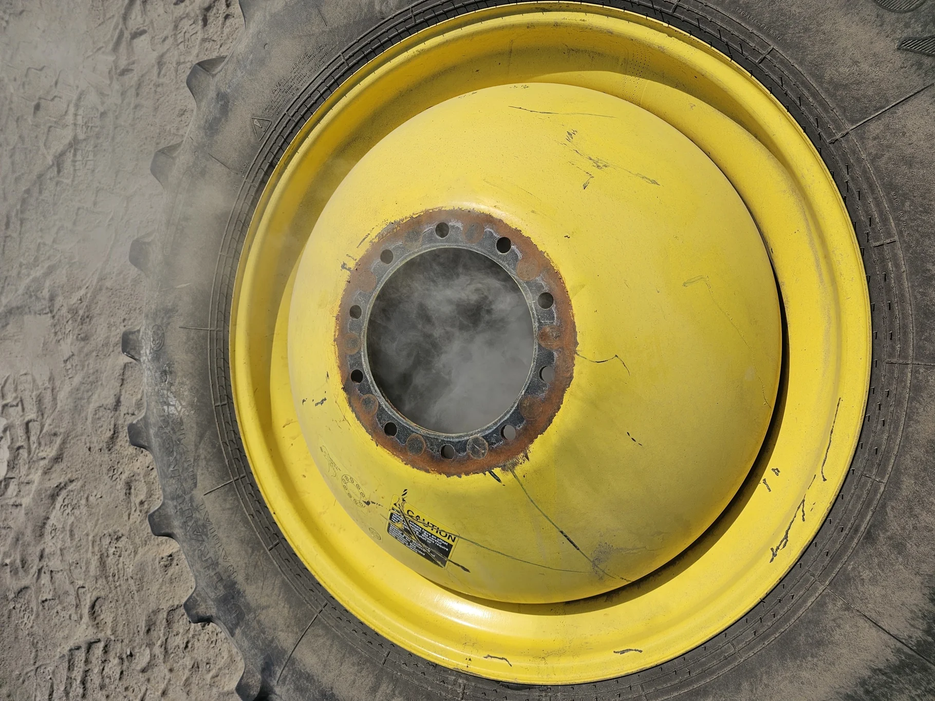 Used 80% 520/85R42 Goodyear Ultratorque 157D R-1W TL on a 18 x 42 JD Yellow10 Bolt (.906) Insi image 5