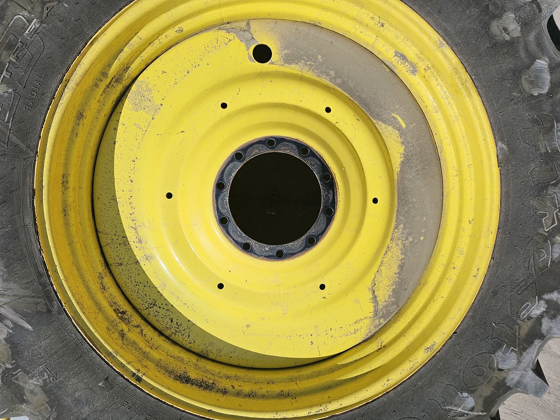 Used 75% 480/80R50 Firestone Radial Deep Tread 23 R-1W 159B TL on 15 x 50 John Deere Yellow 10 Bolt image 6