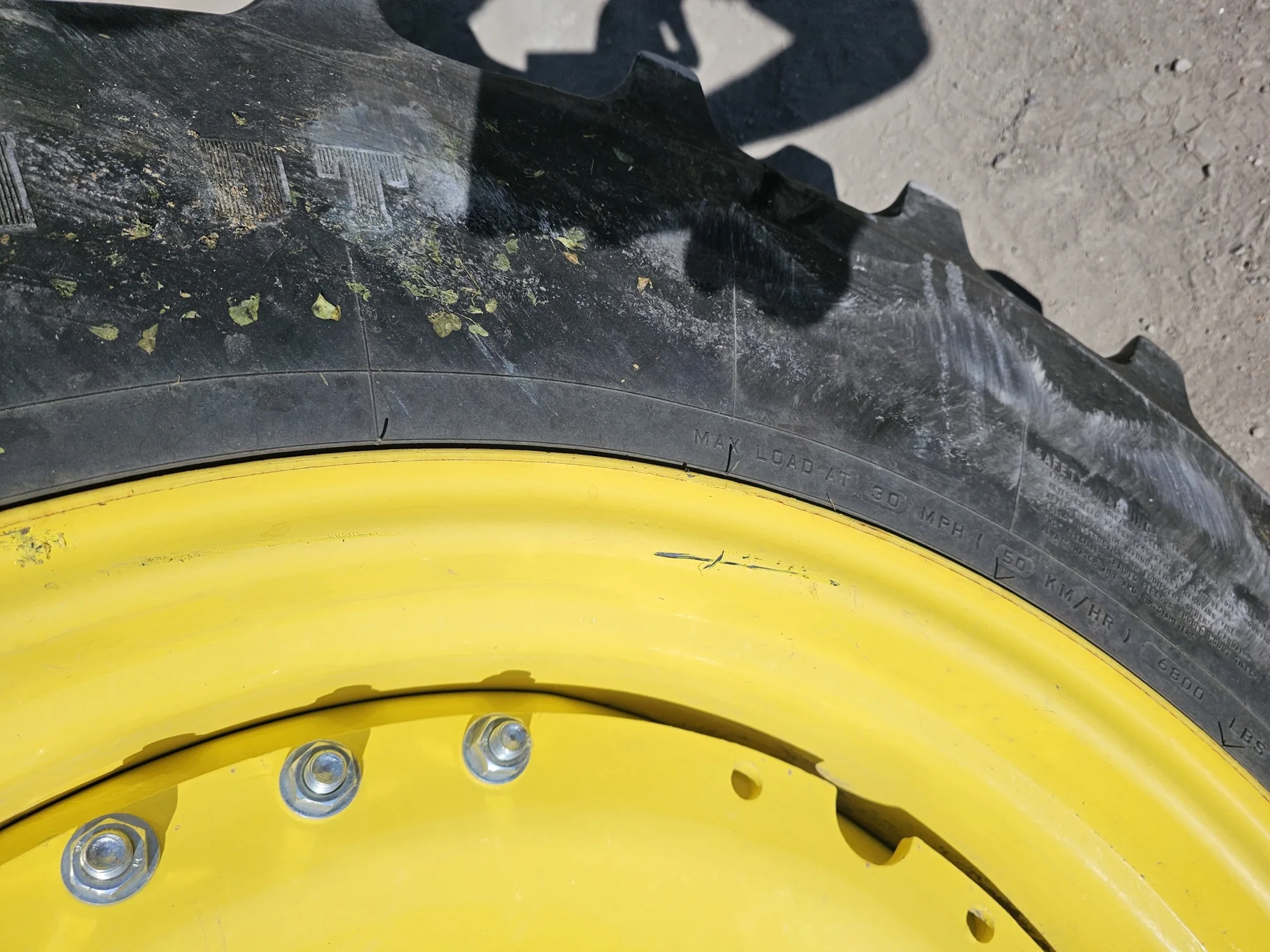 Used 79% 420/85R34 Firestone Radial All Traction DT R-1W 147B TL on a 15 x 34 JD Yellow Waffle image 7