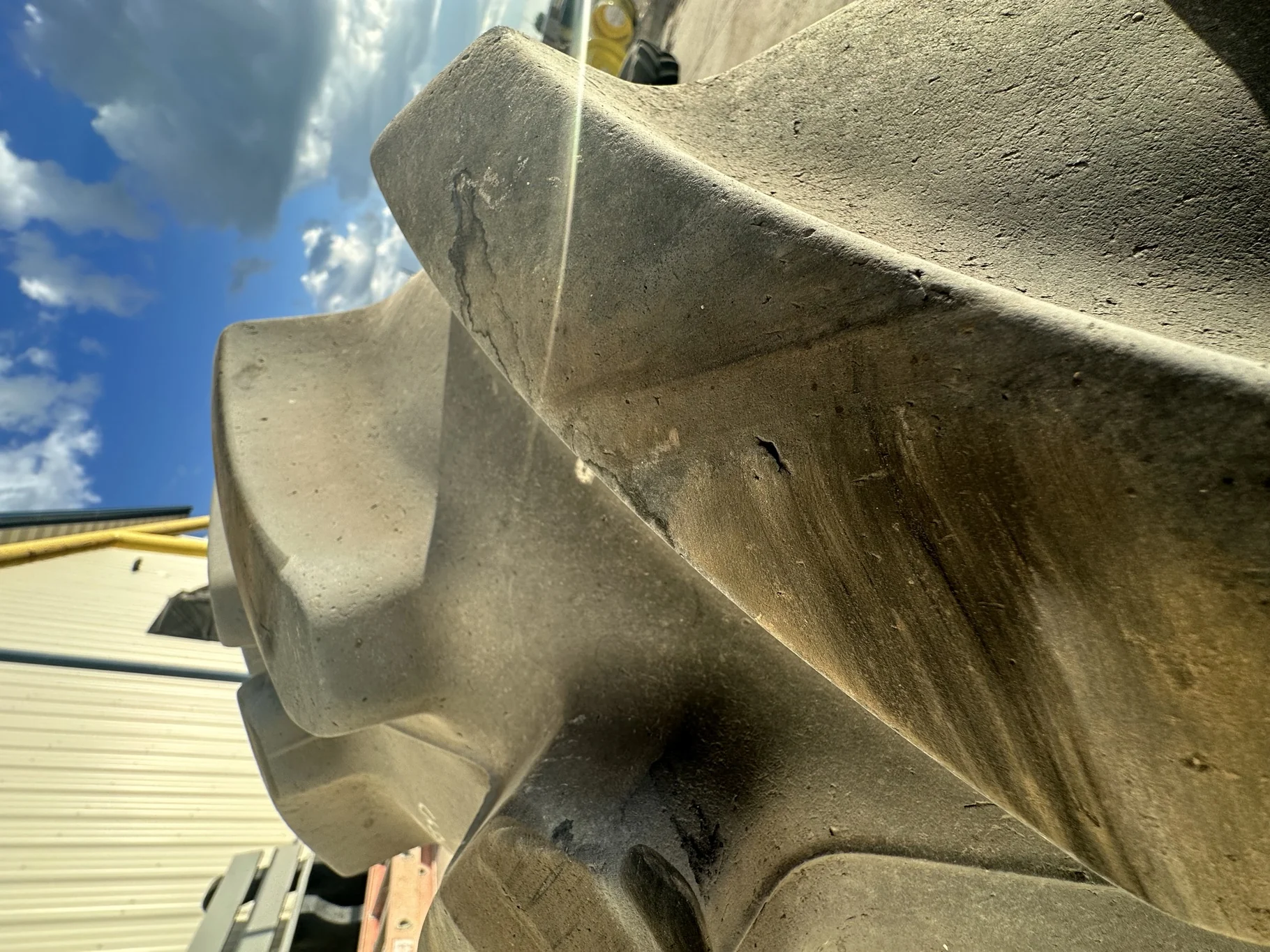 Used 78% IF380/90R46 Firestone Radial 9000 R-1W 159B TL on a 13 x 46 JD Yellow 12 Bolt Sprayer image 7
