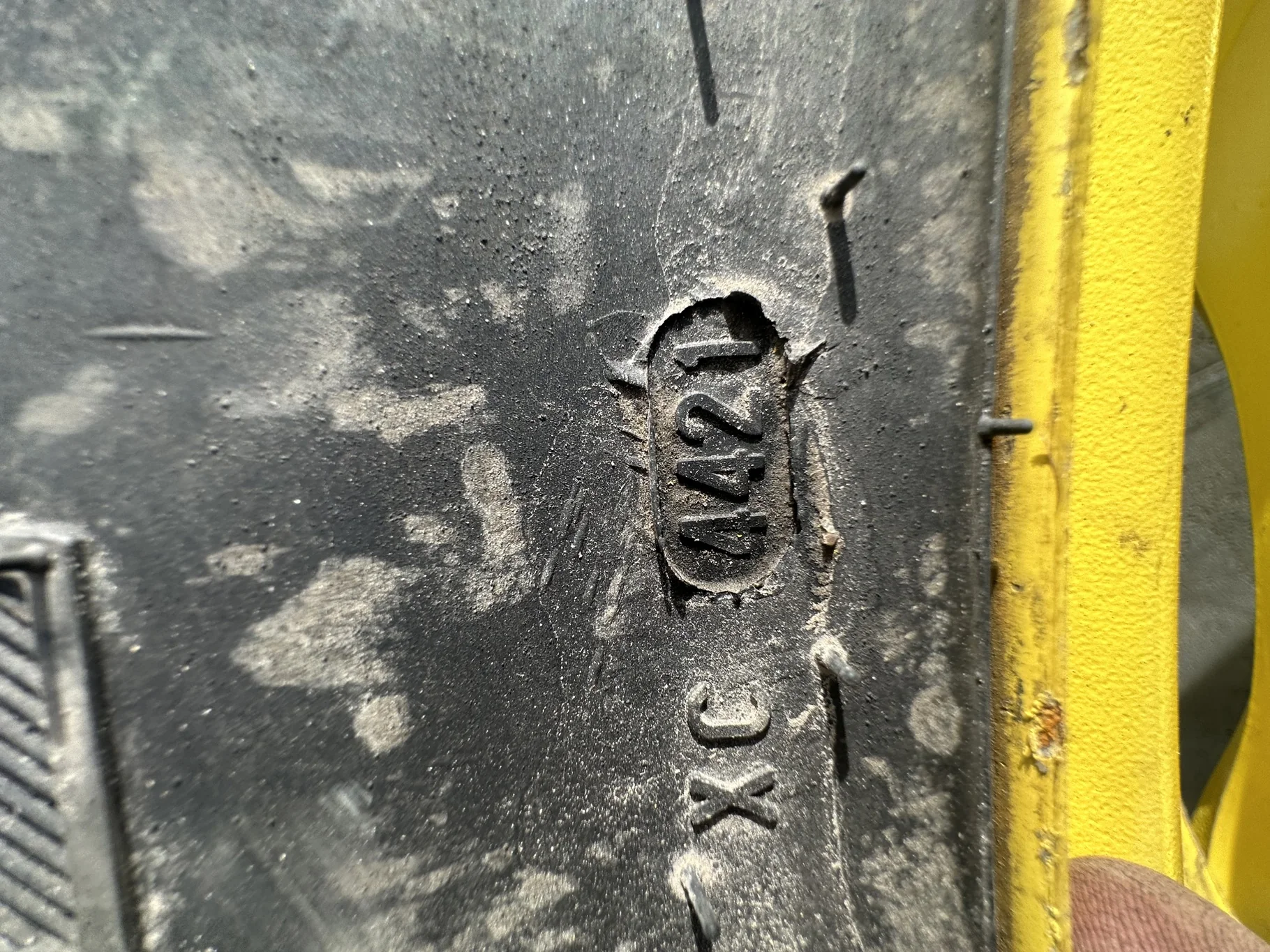 Used 80% 230/95R32 Trelleborg TM100 R-1 128A8 TL on a 7 x 32 JD Yellow 8 Bolt 2 Bolt Waffle R image 8
