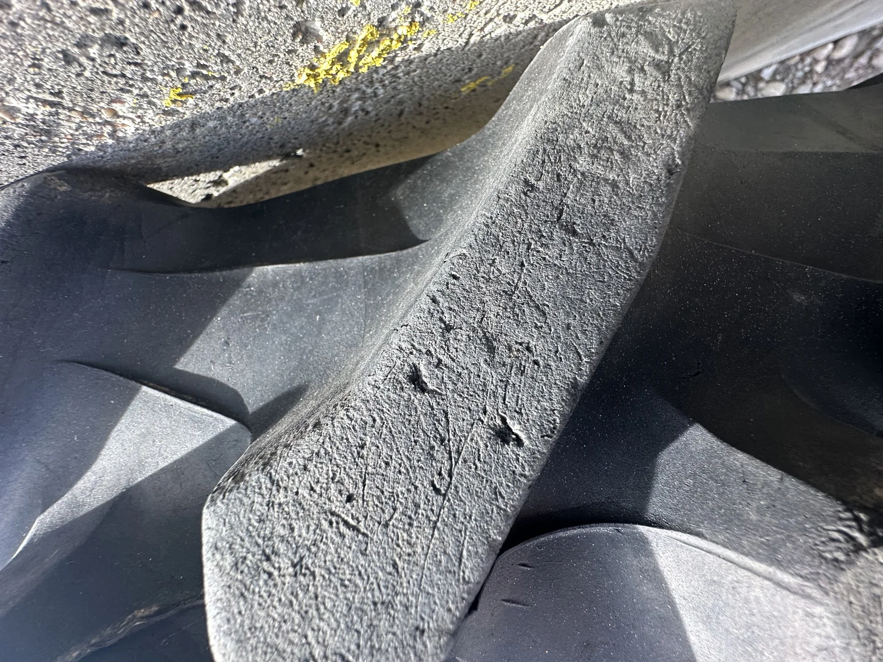 Used 80% 230/95R32 Trelleborg TM100 R-1 128A8 TL on a 7 x 32 JD Yellow 8 Bolt 2 Bolt Waffle R image 9