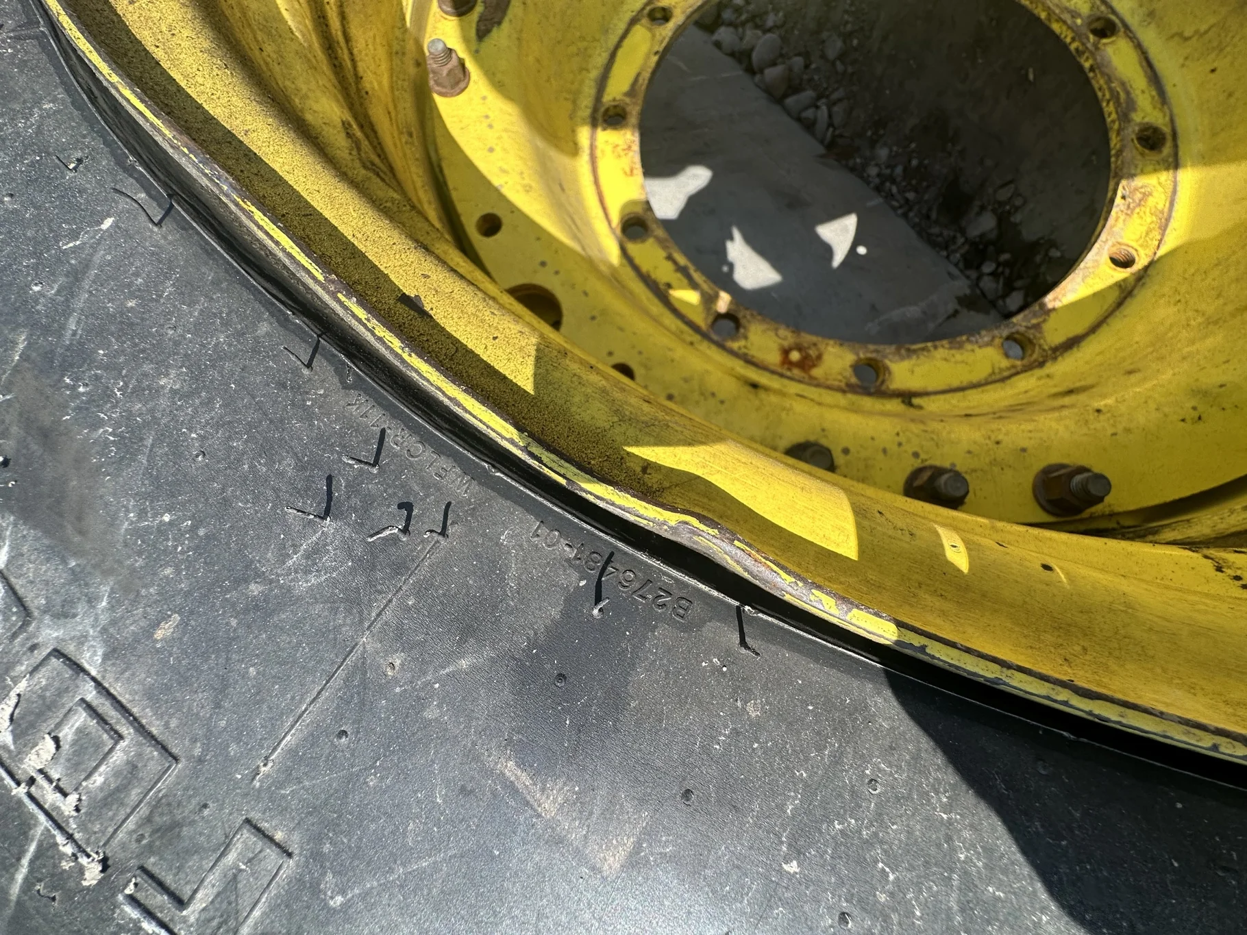 Used 480/70R34 155A8/B Goodyear Special Sure Grip TD8 Radial R-2 TL 40% On 15 x 34 JD Yellow Wheel image 9