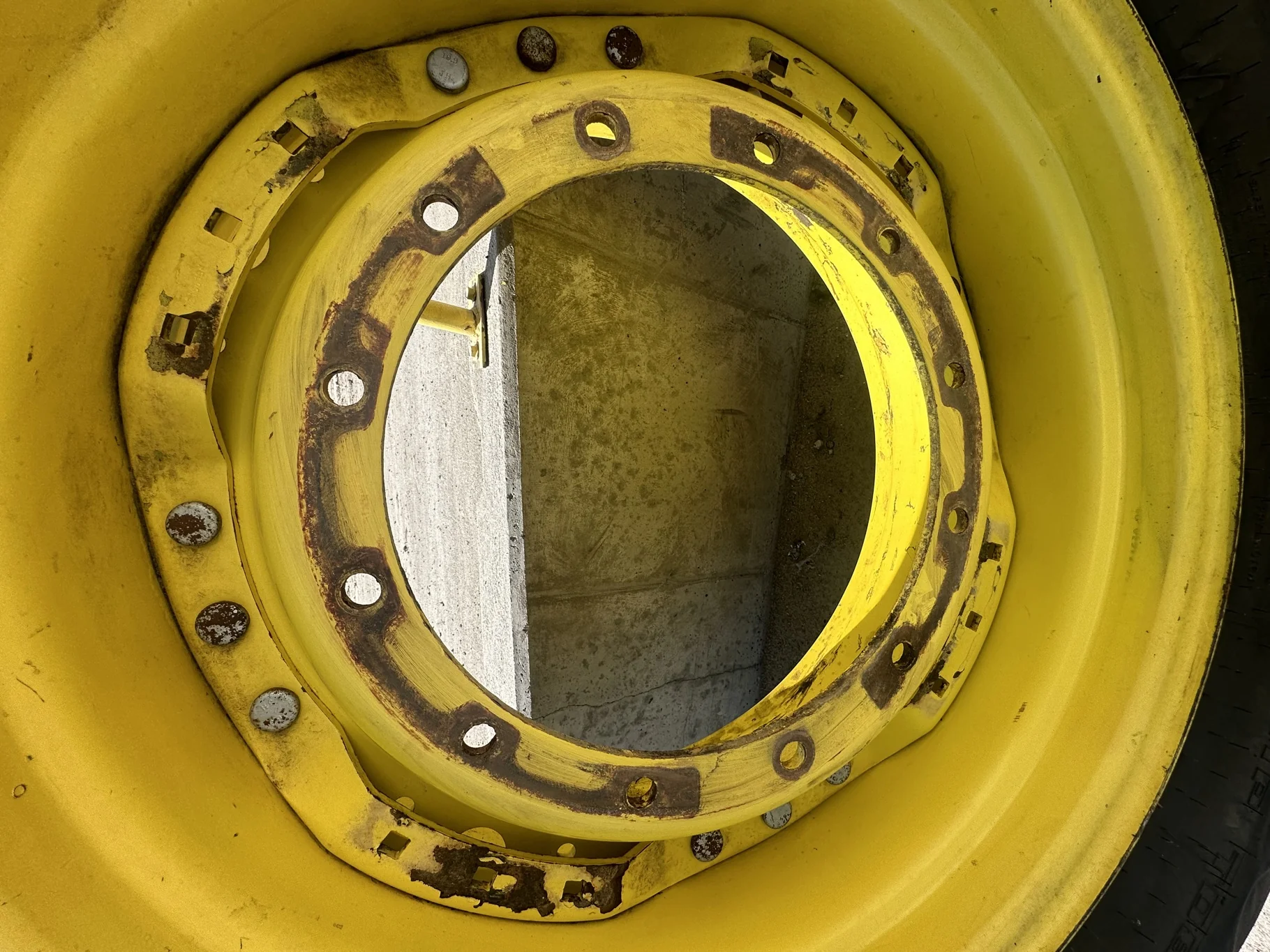 Used 480/70R34 155A8/BGoodyear Special Sure Grip TD8 Radial R-2 TL 65% On 15 x 34 JD Yellow Wheel image 3